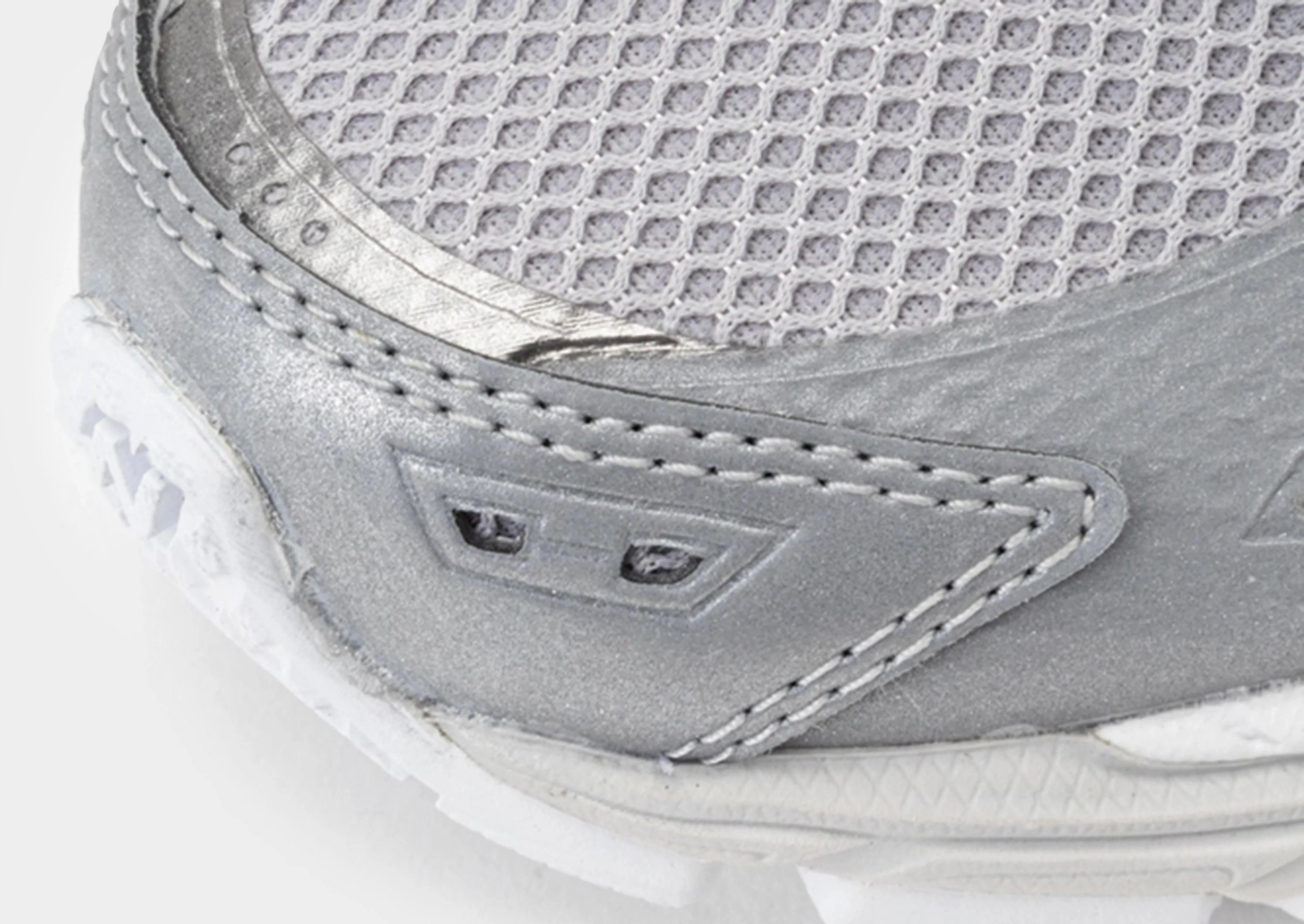 Interchangeable grass - surface running shoes 1906