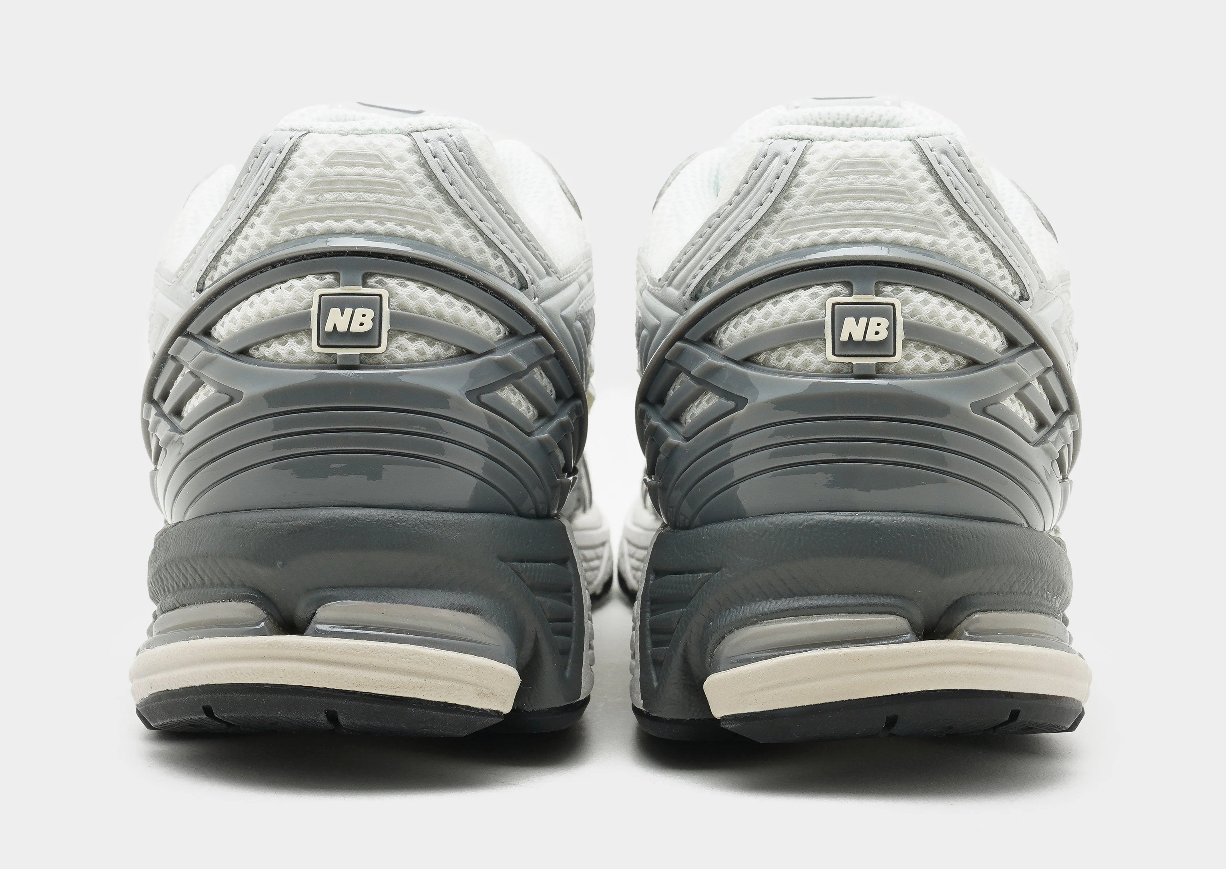 dirt running shoes PUOutsole 1906R