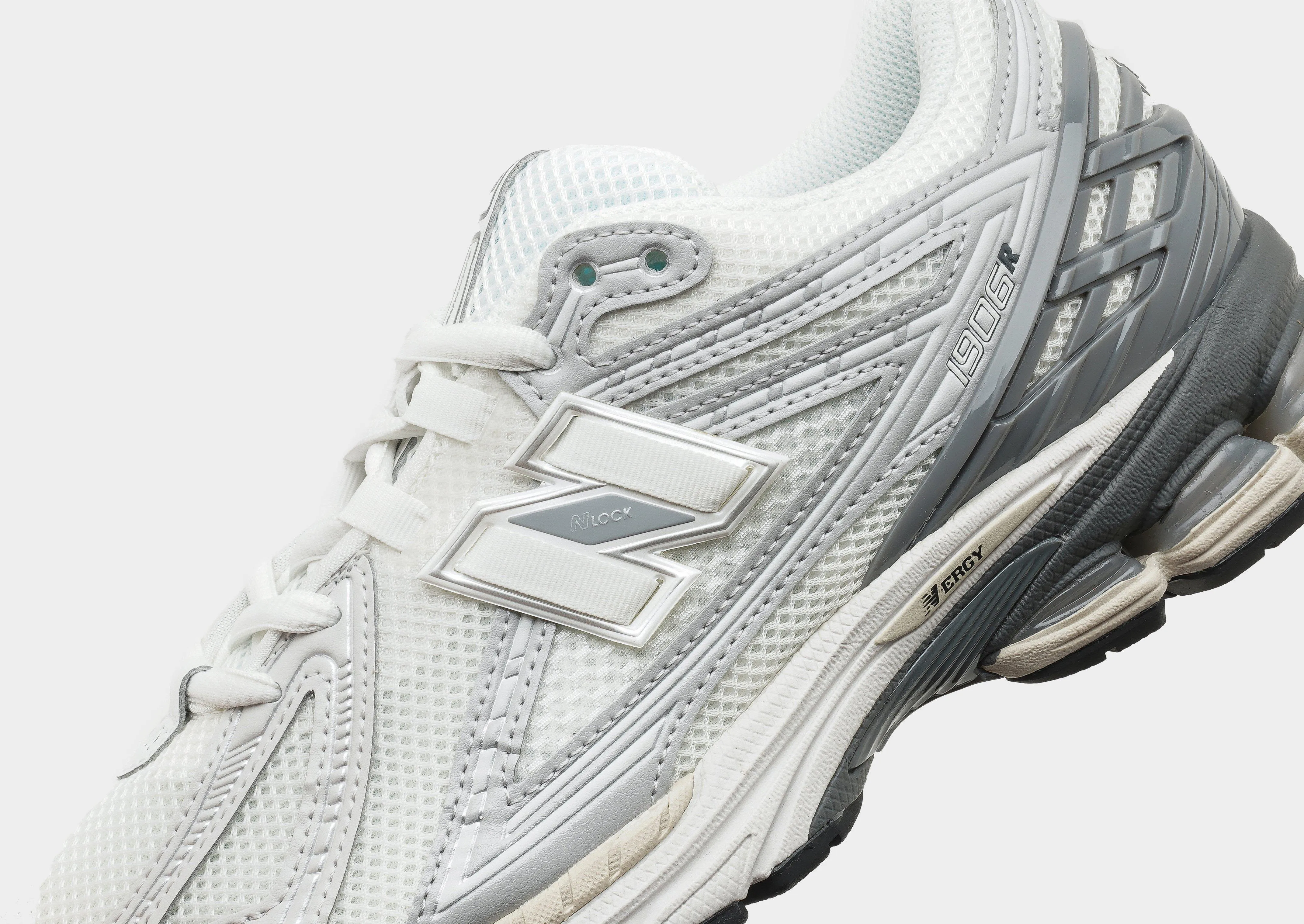 1906R Women's male running gear tapered toe - box