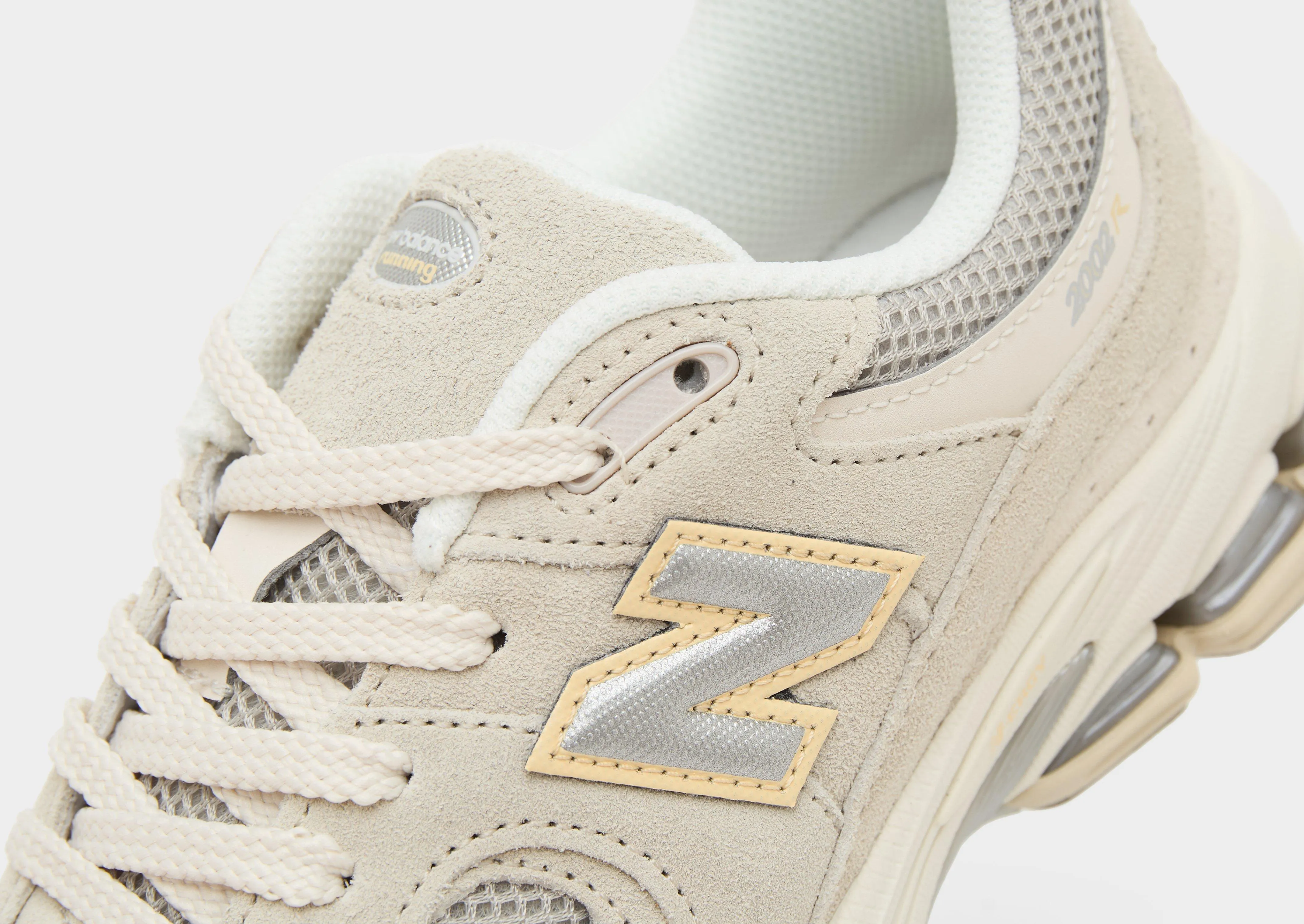track - specific shoes Advanced Flexibility 2002R Junior's