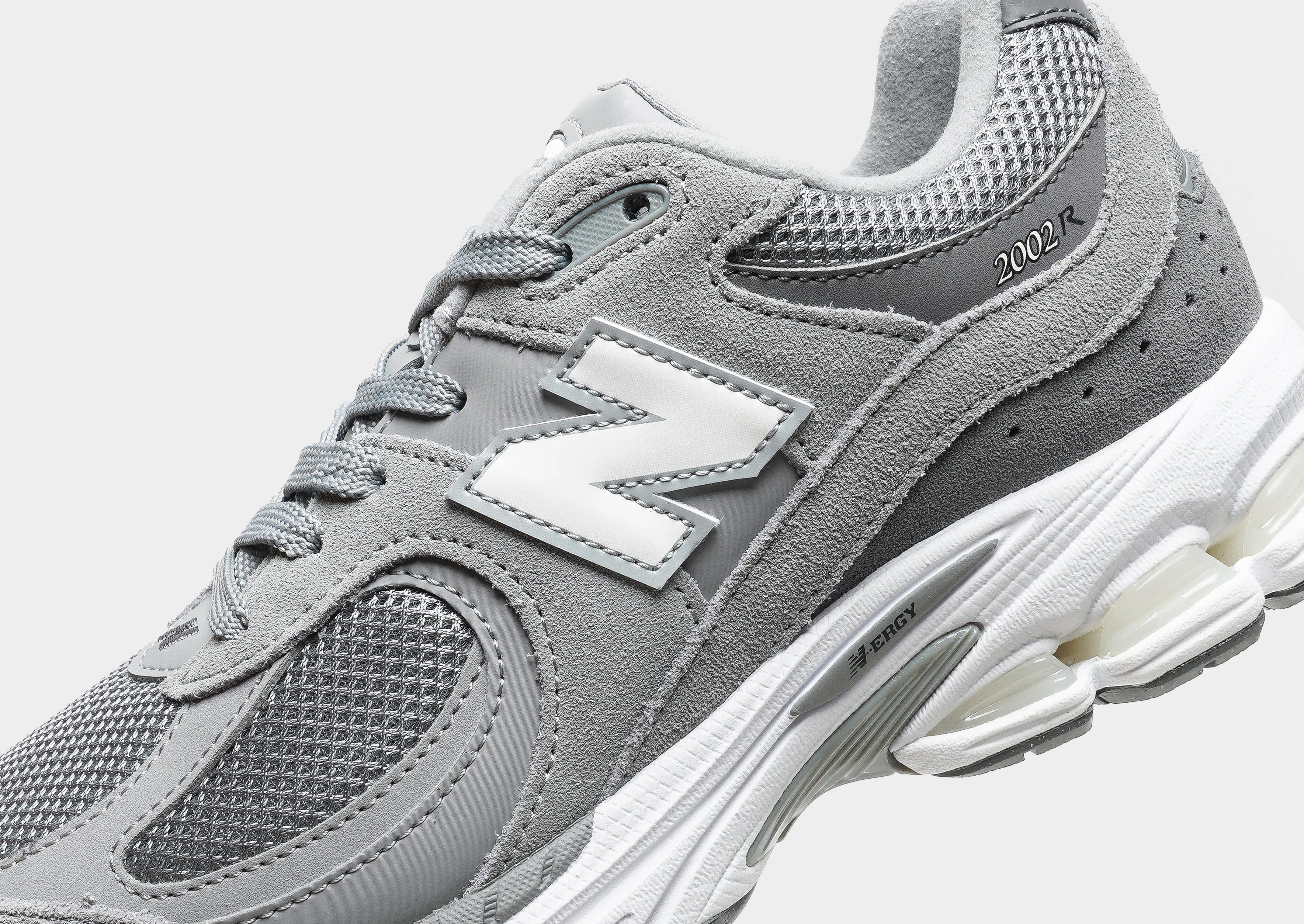 running in a pier area shoes ankle - support 2002R Junior's