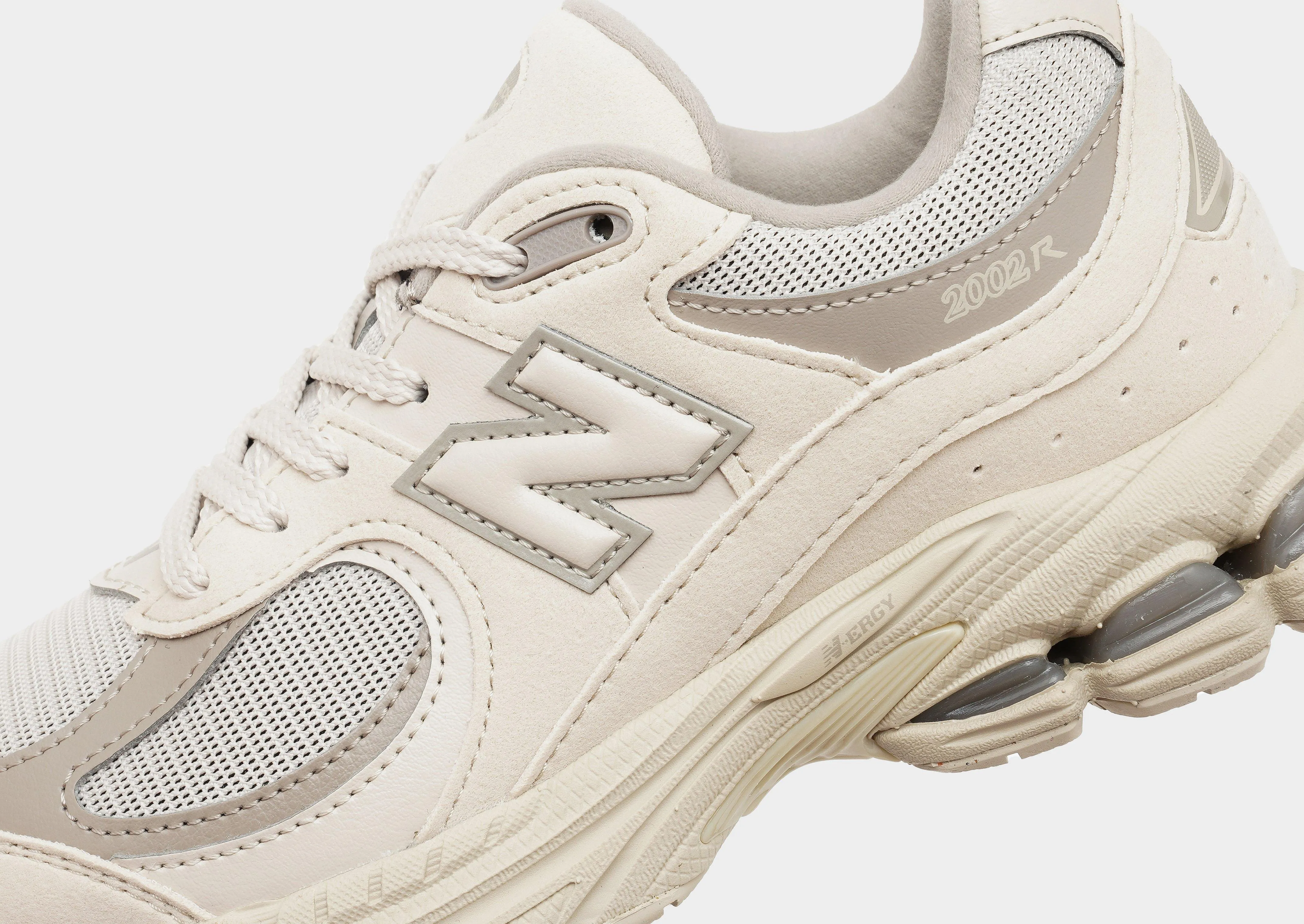 2002R Junior's stability - feature shoes
