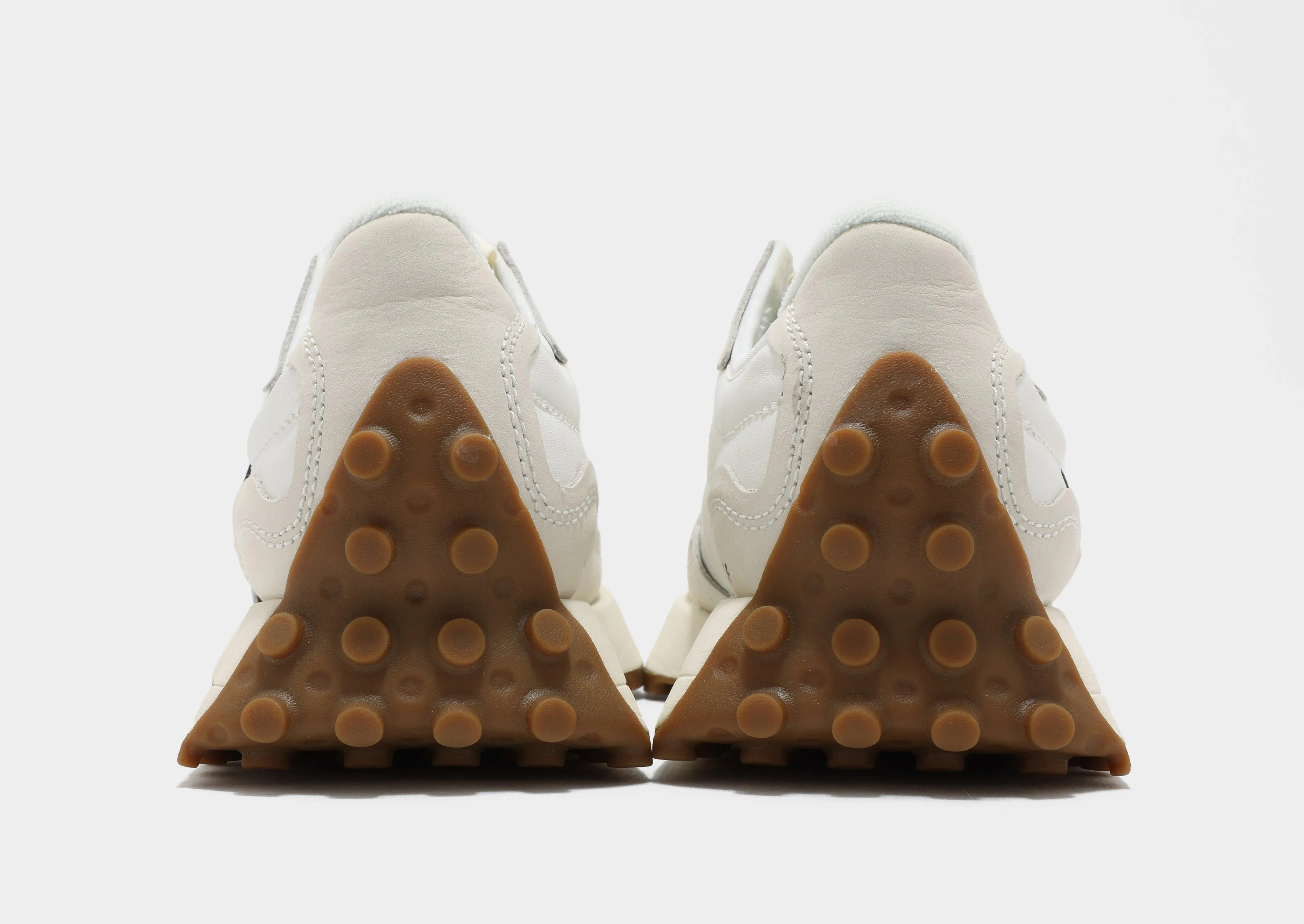 night running footwear Senior runner 327