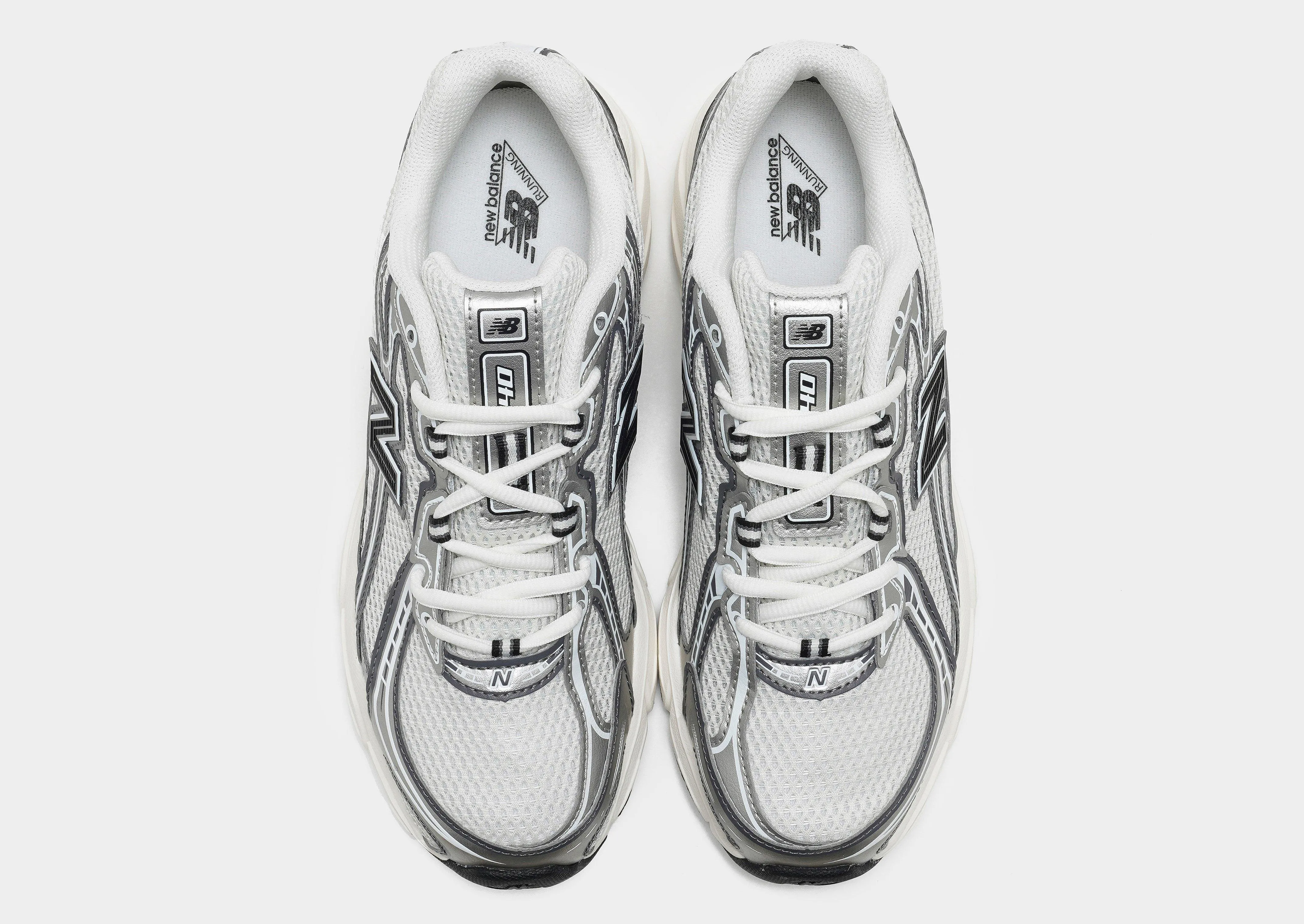 740 daily wearers Multi Surface