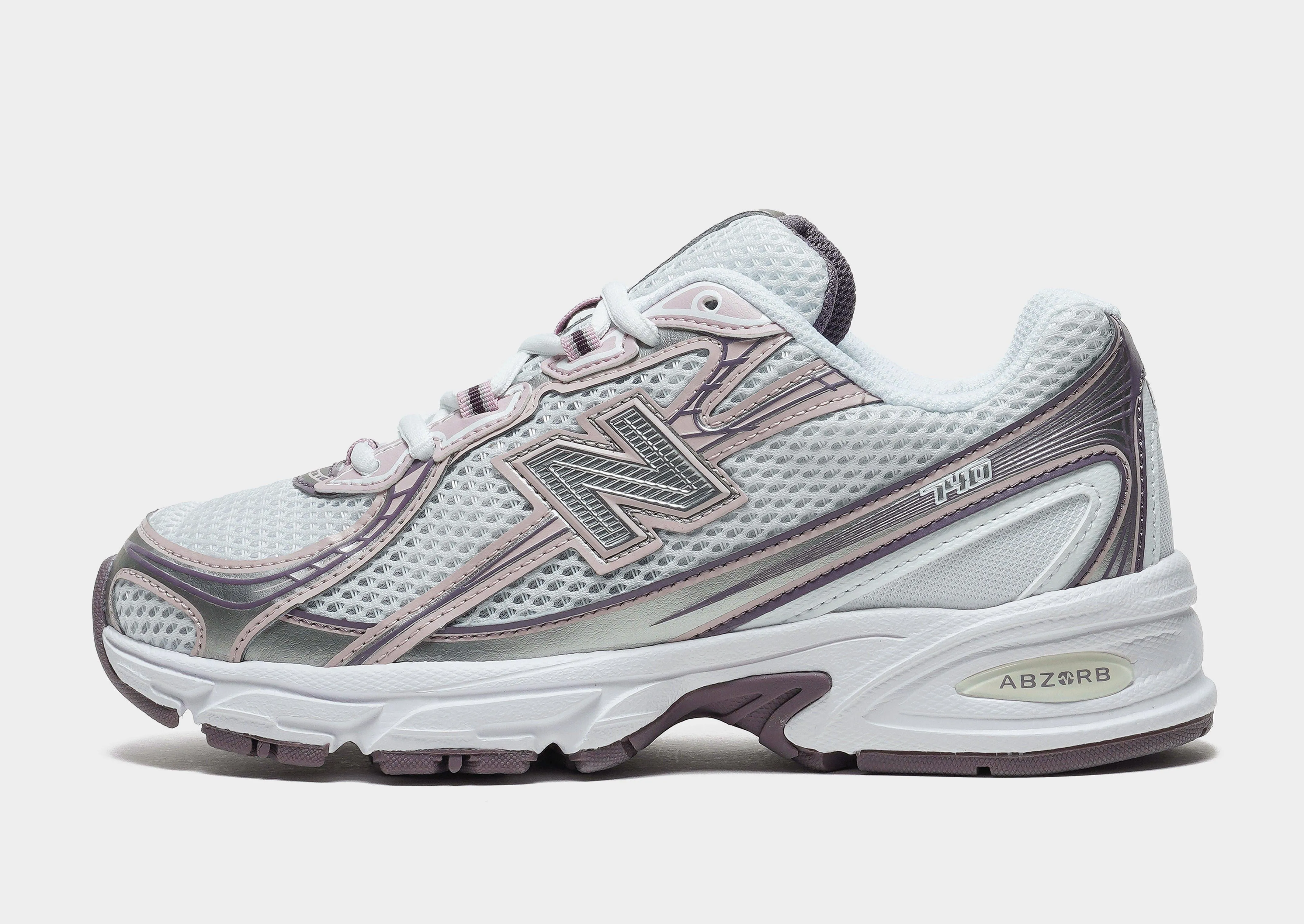 long - distance running footwear Sensational traction 740 Women's