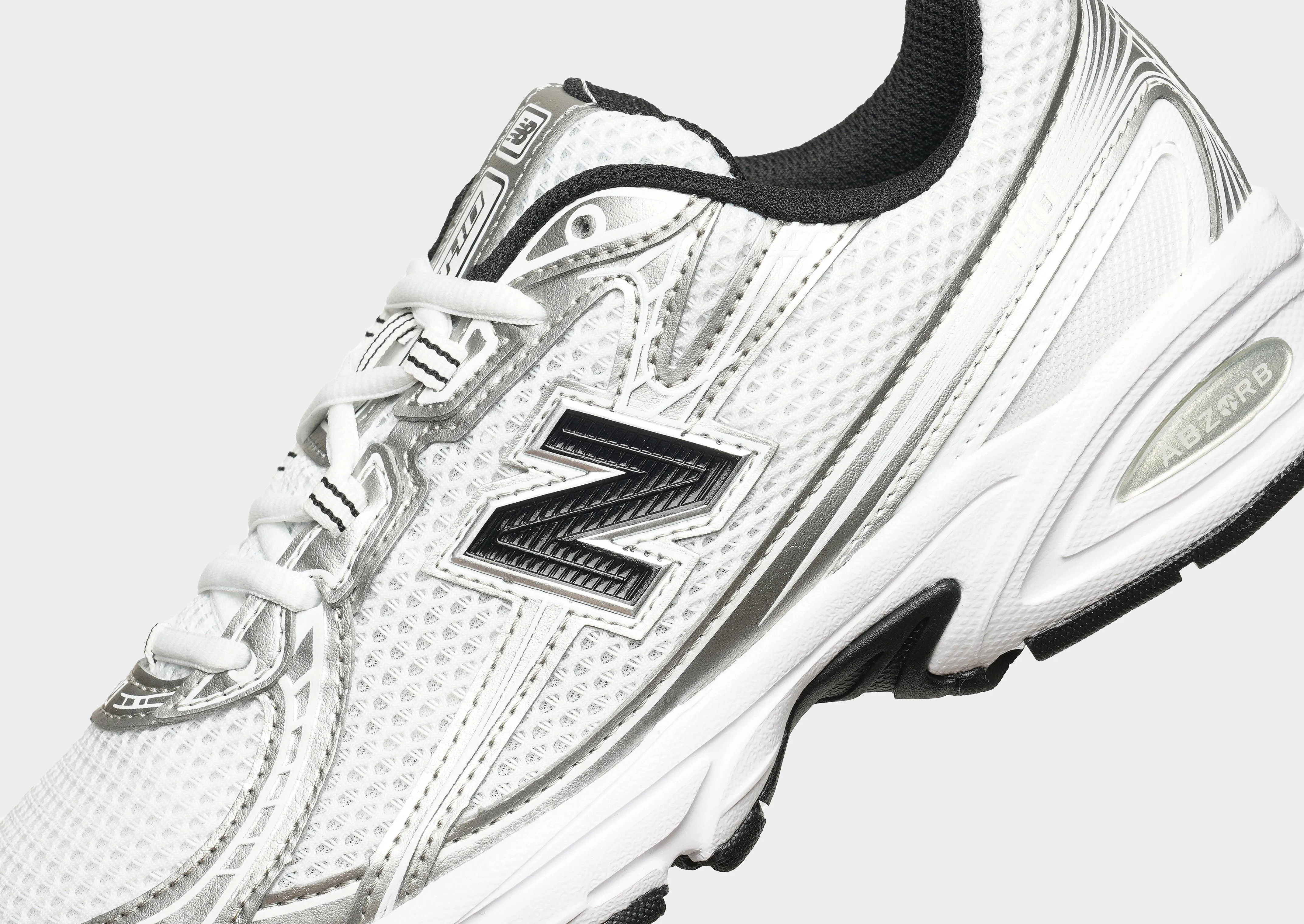 740 Women's Adjustable Fitment Long Distance Running