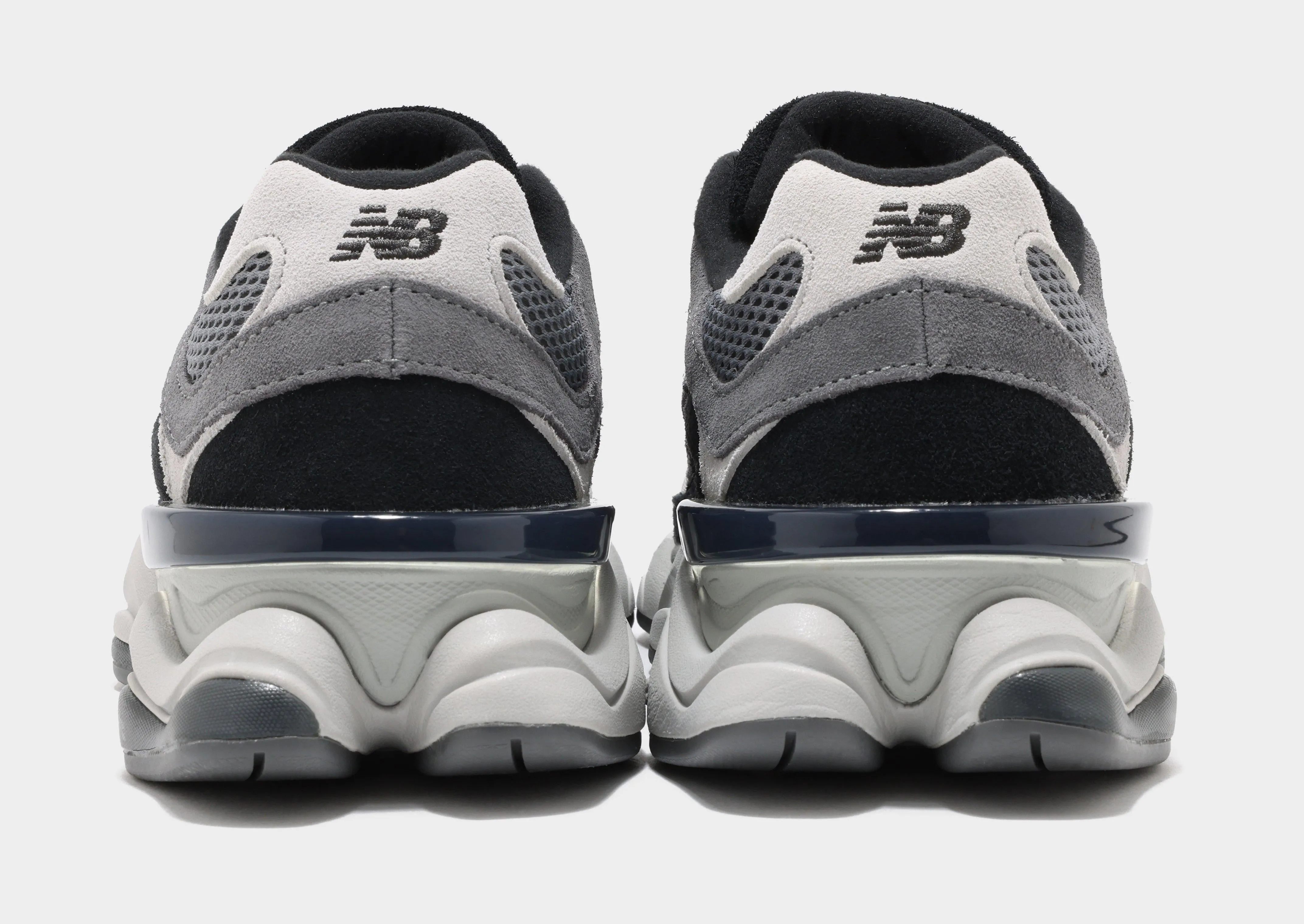 perforated upper shoes Water - repellent 9060