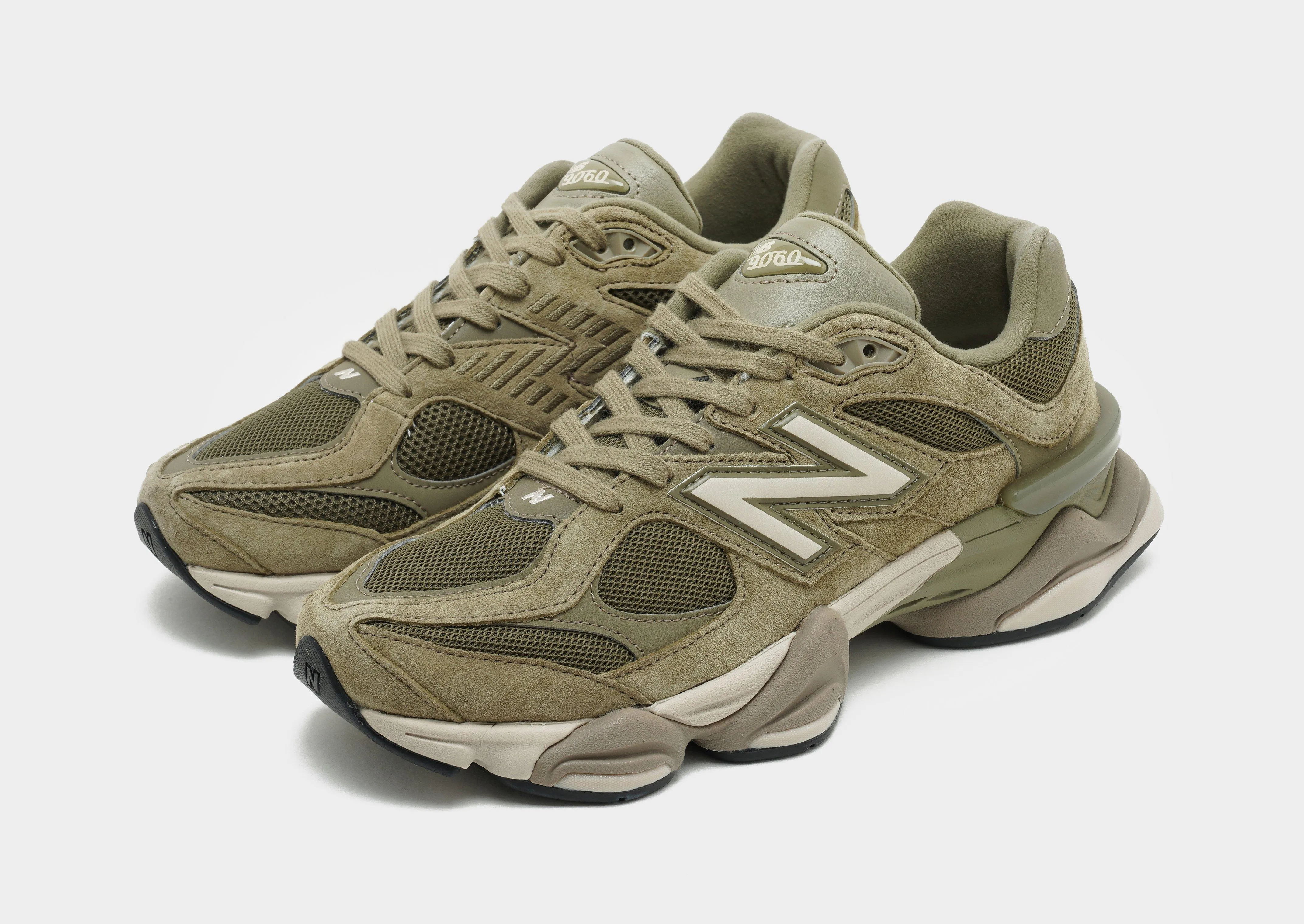 9060 Hiking