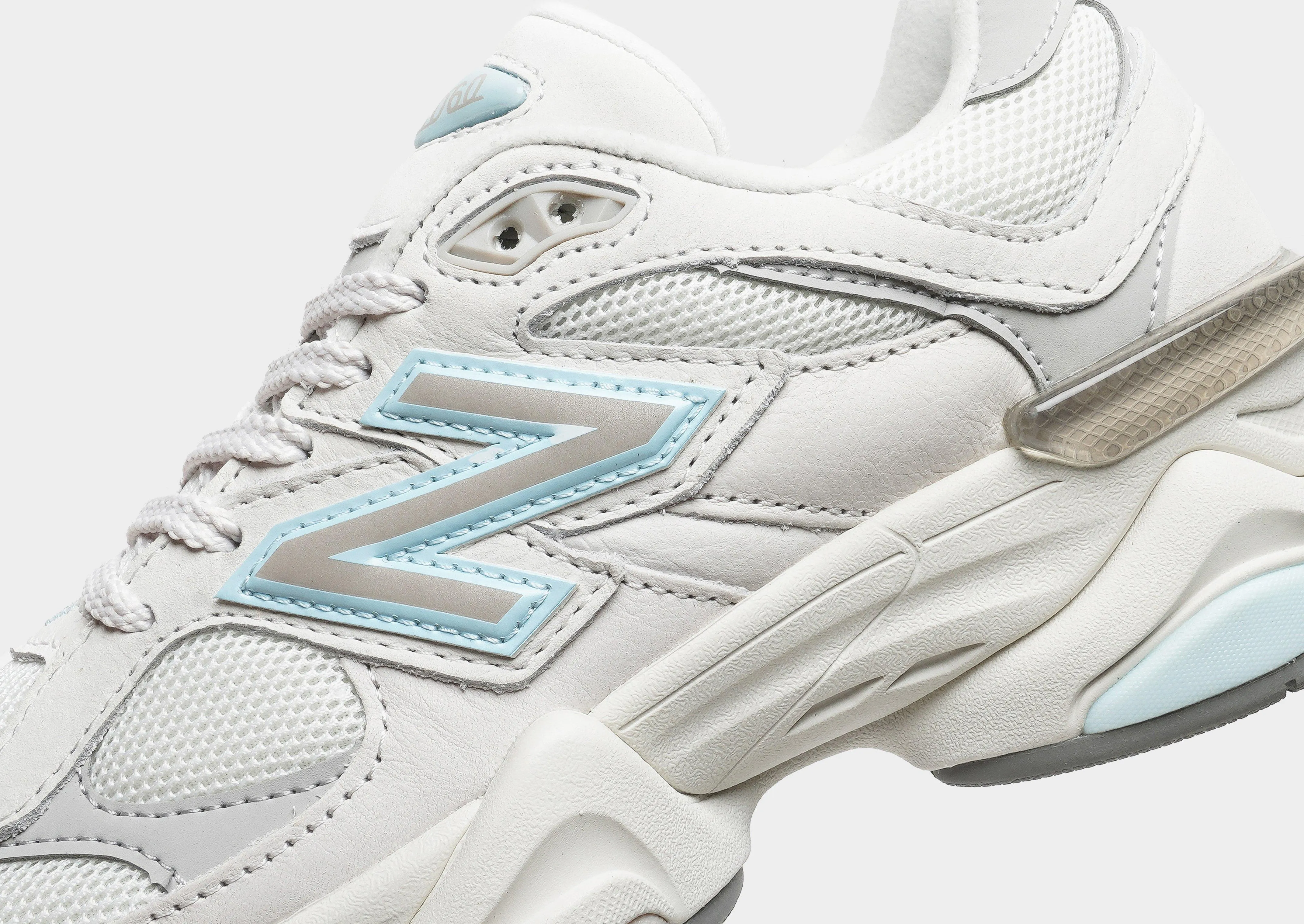 9060 Women's step - in comfort futuristic - design shoes