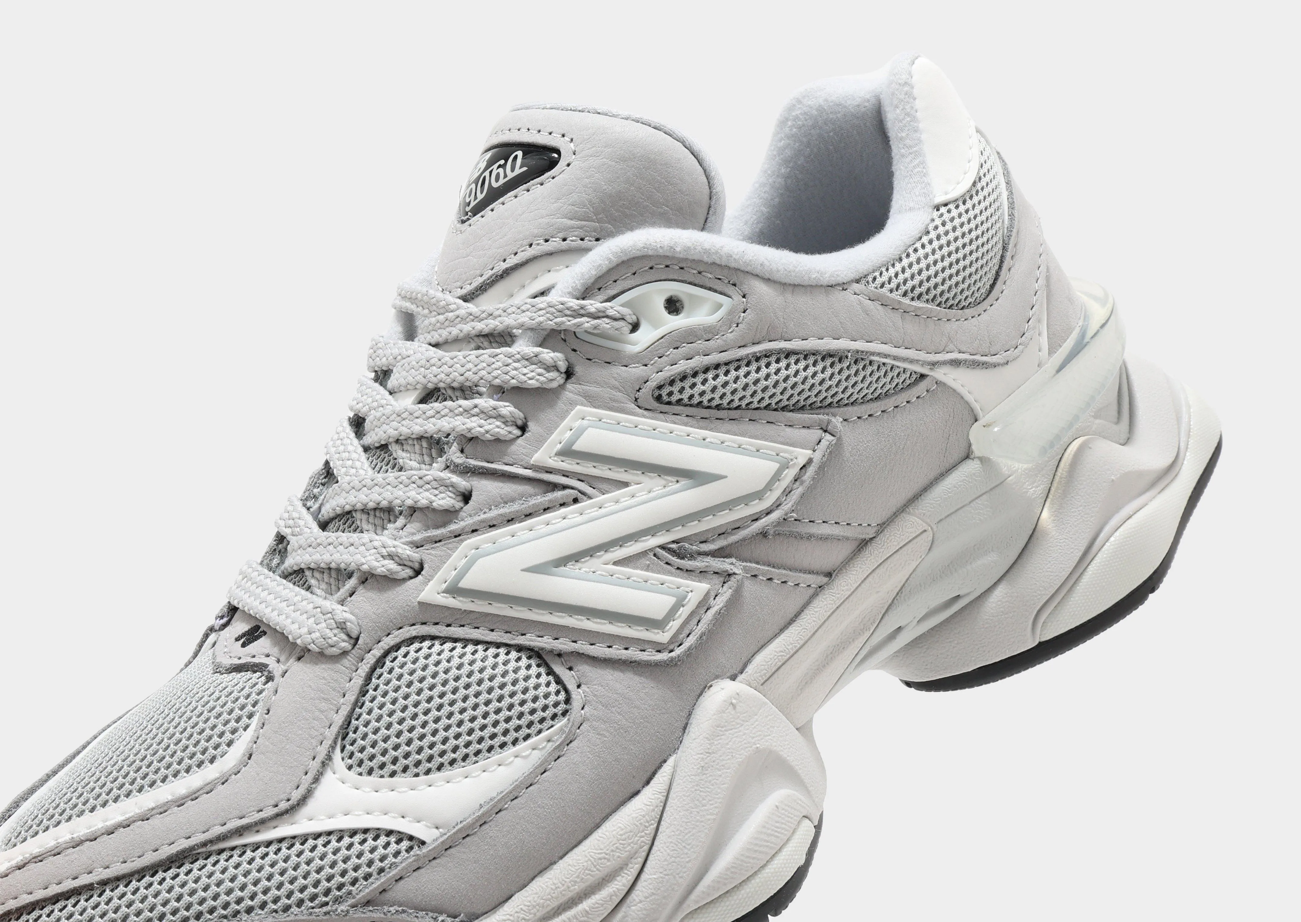 9060 Women's smooth shoes