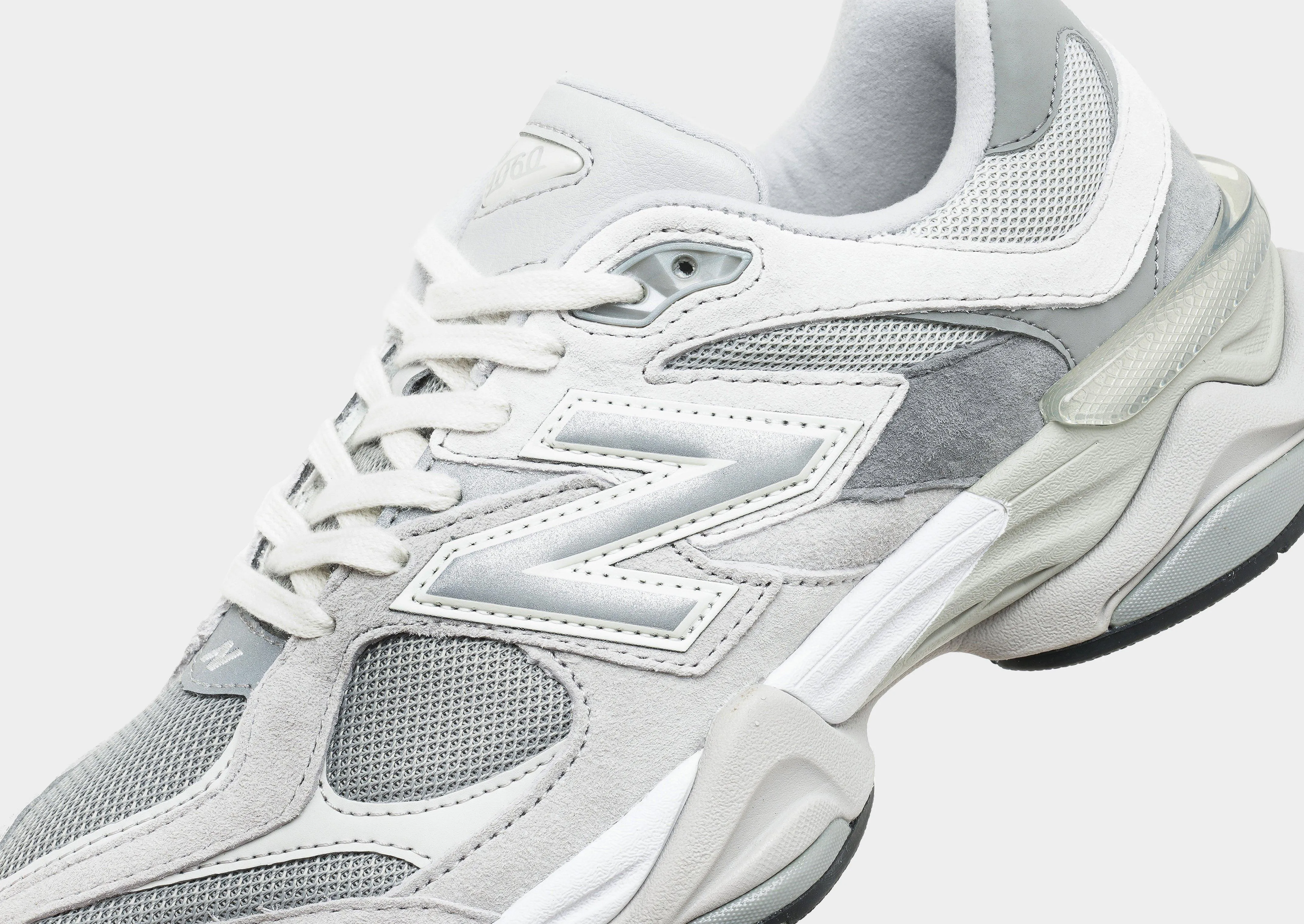 9060 Women's grass running footwear