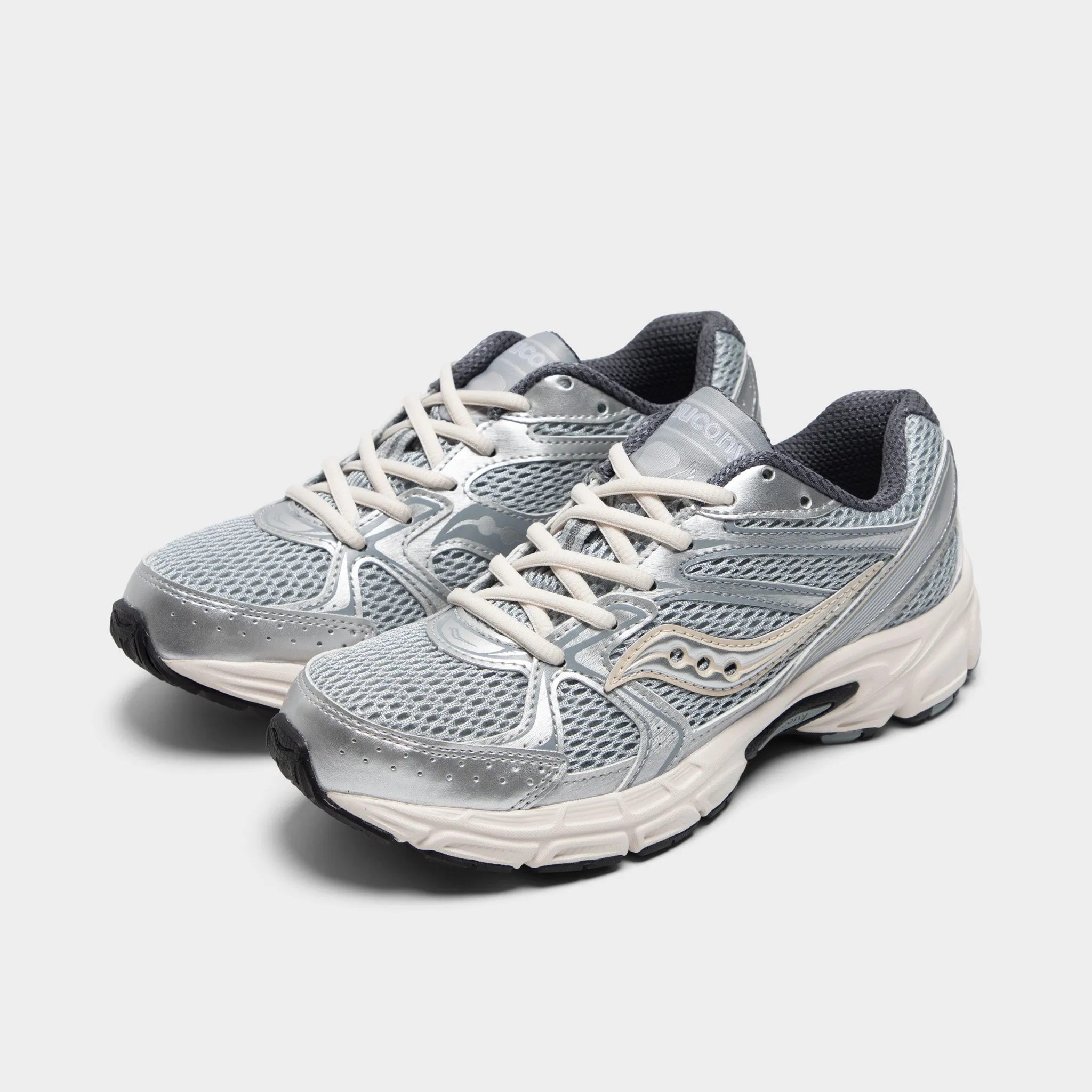 obstacle - course running shoes Saucony Women's Ride Millennium Silver / Cream