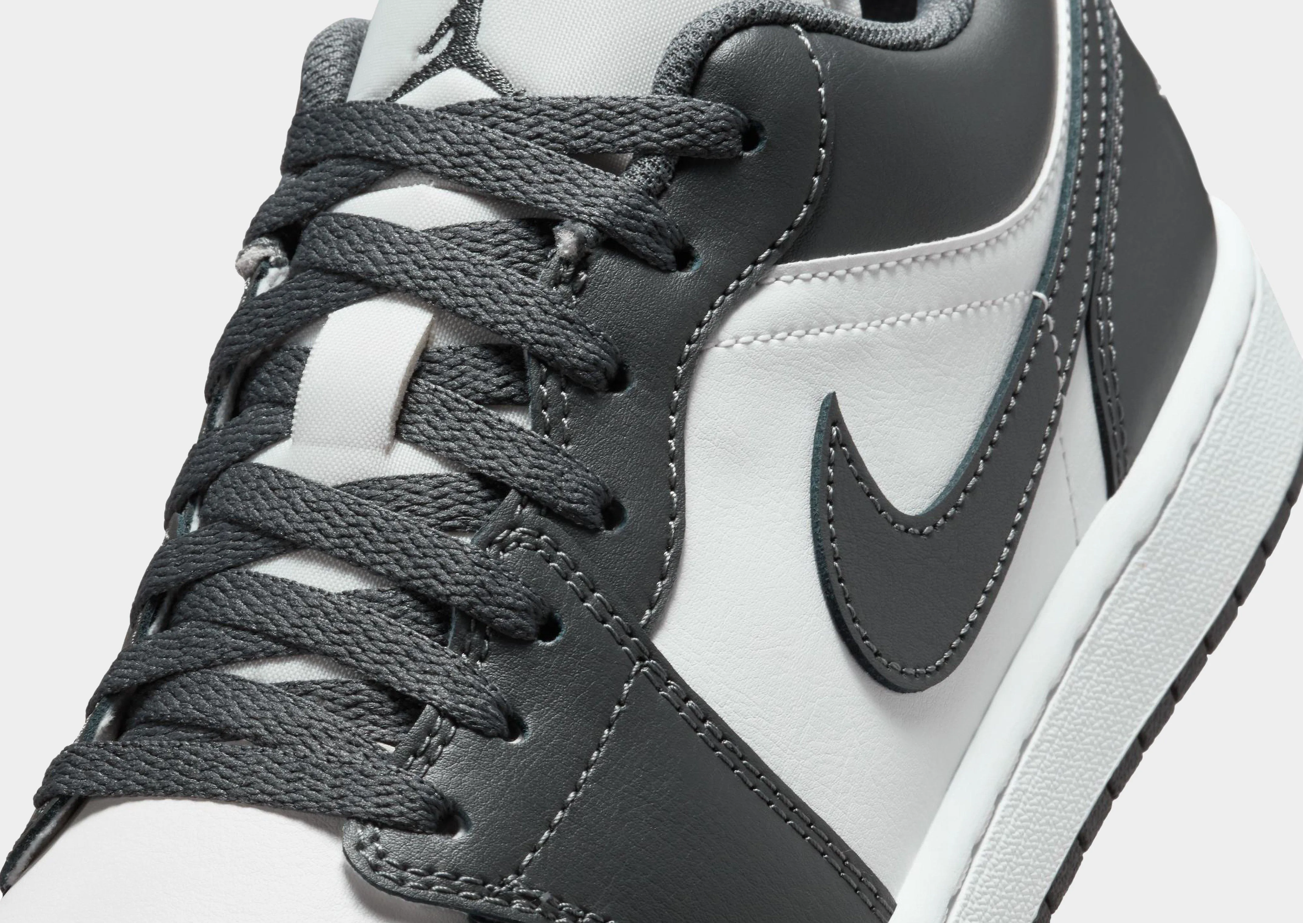 Superior Look Soft Traction Air 1 Low