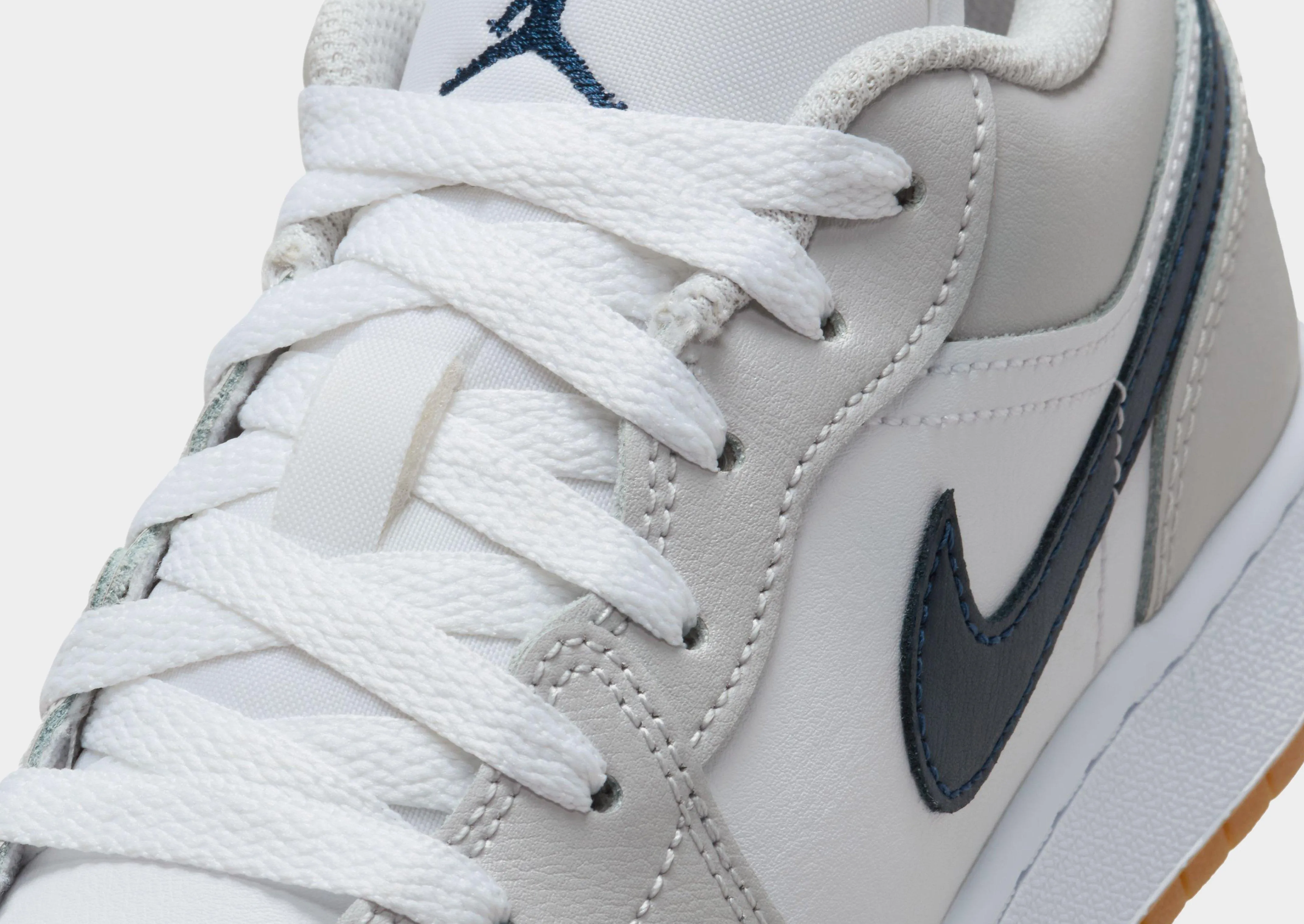 Air 1 Low Junior's Training Essentials Statement Piece