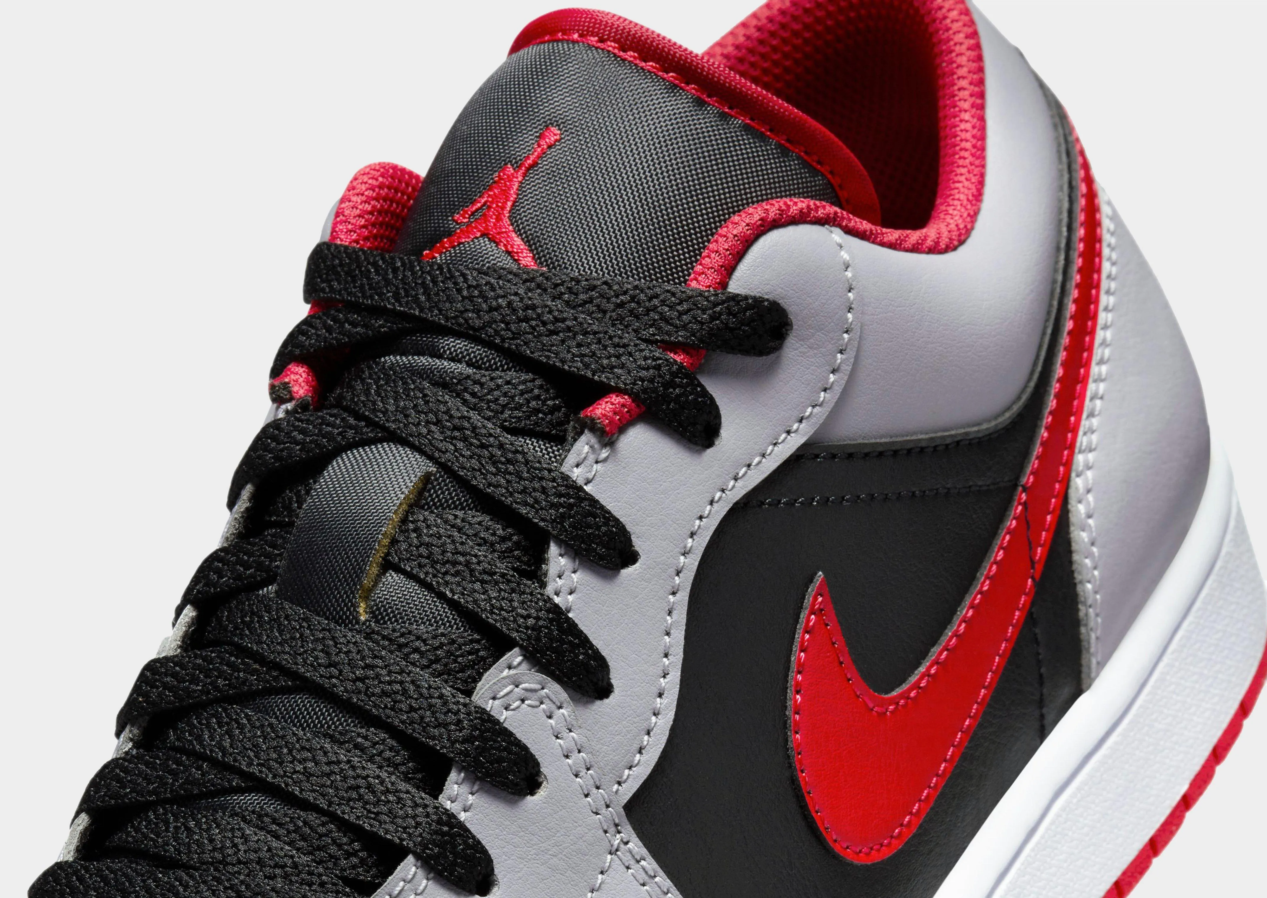 Air 1 Low Exclusive traction