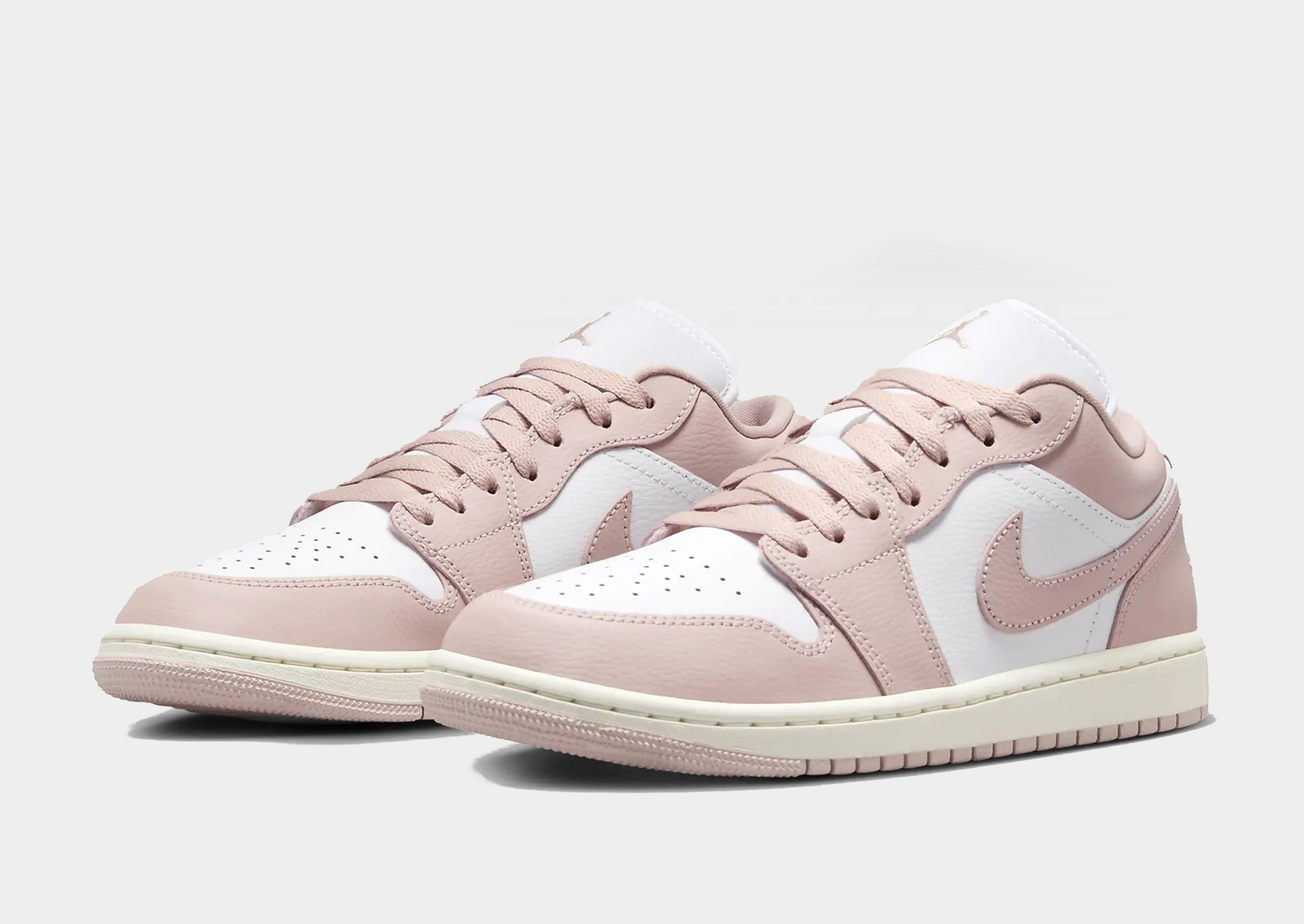 Air 1 Low Women's Strong Traction