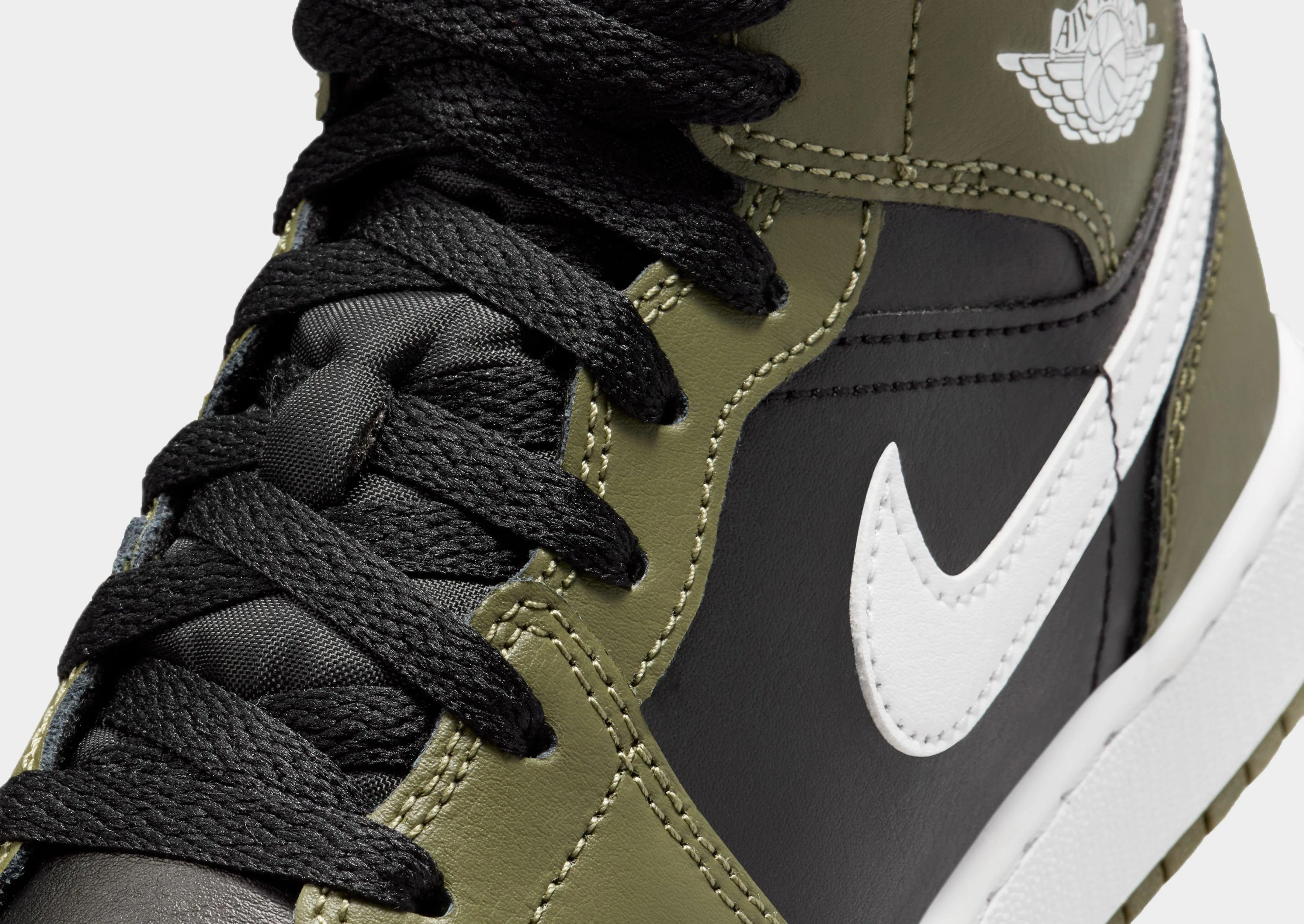 Air 1 Mid Junior's Ergonomic Last Design Foldable Design