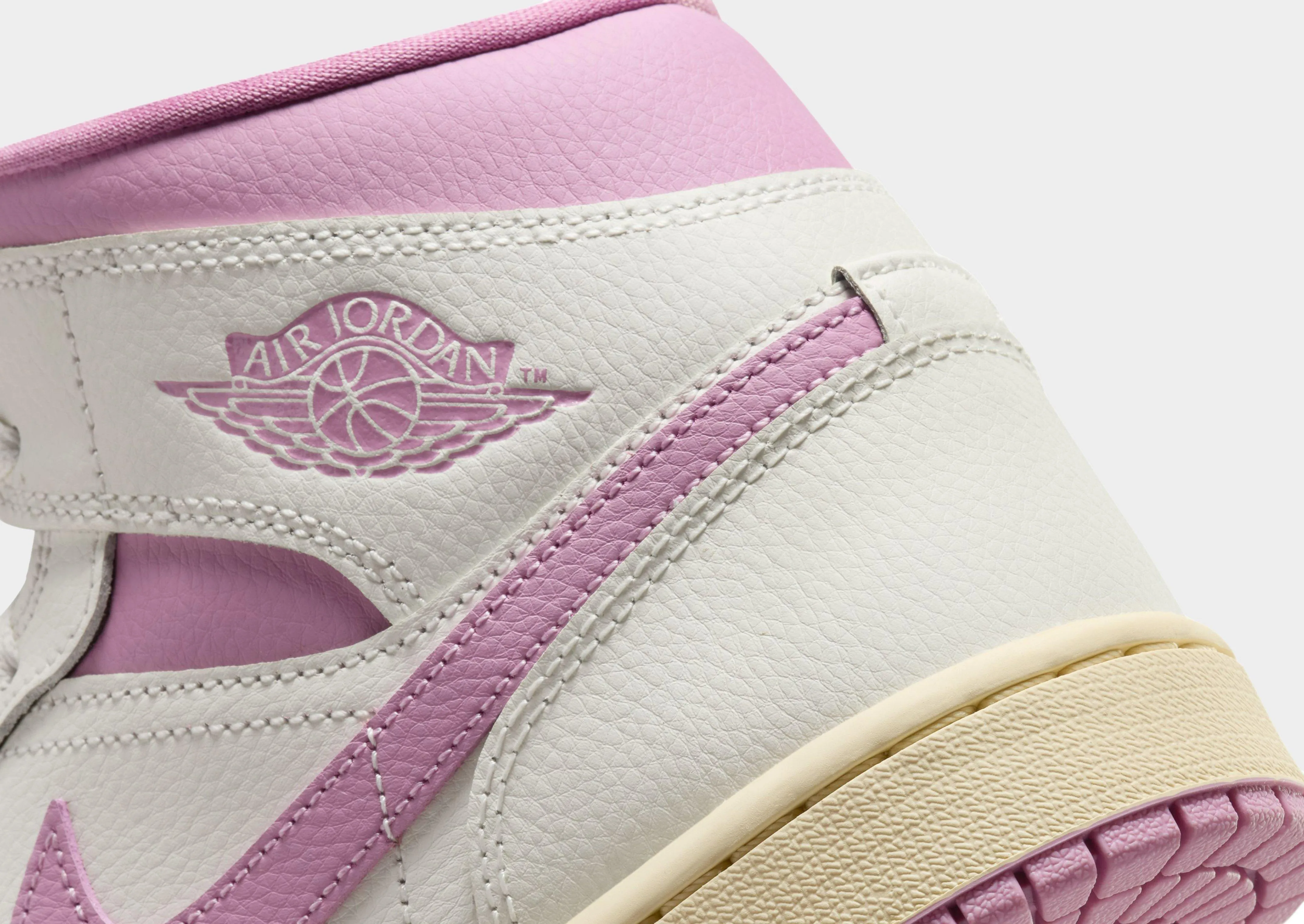 Power Moves Air 1 Mid Women's