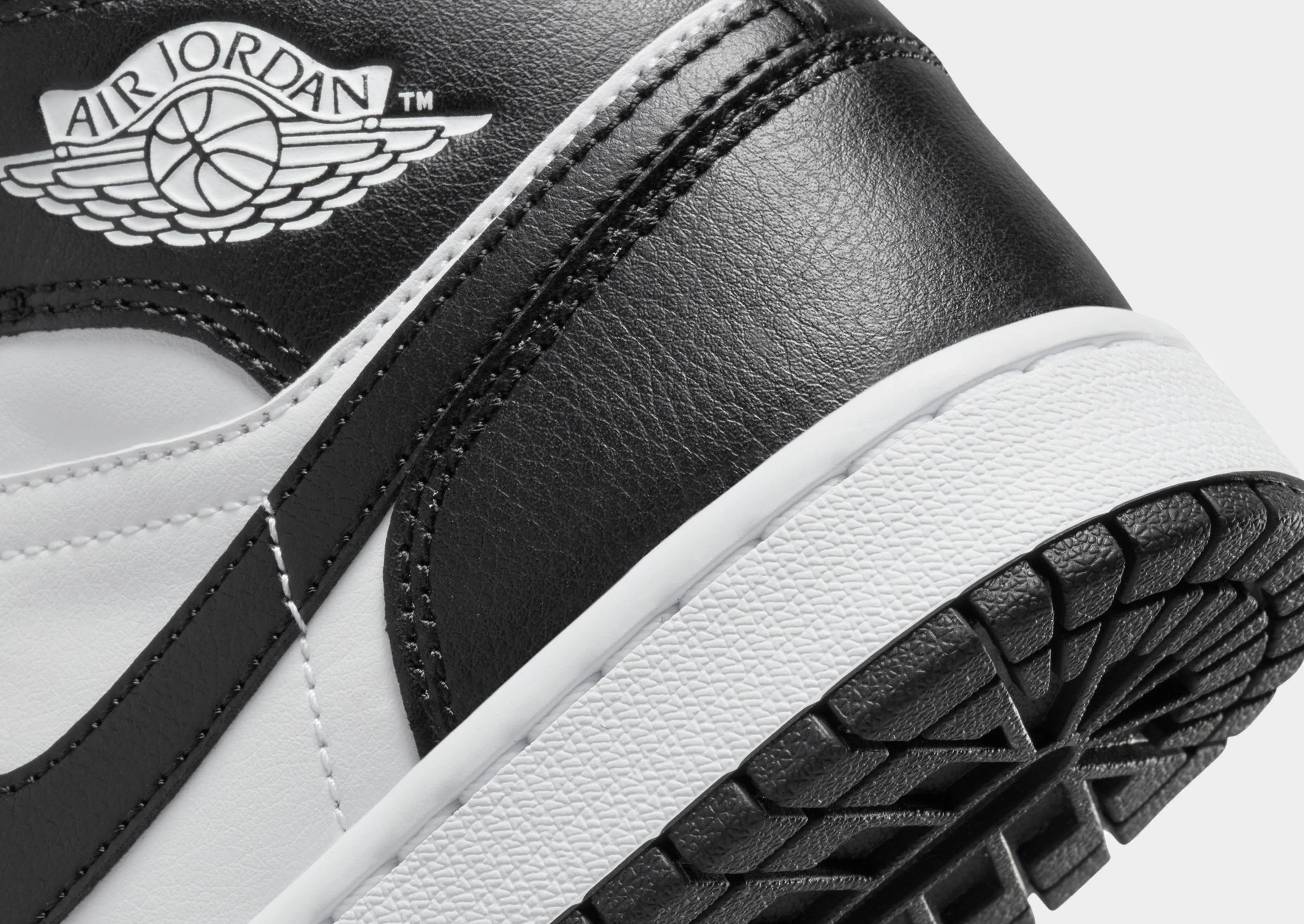 Classic Silhouette Air 1 Mid Women's