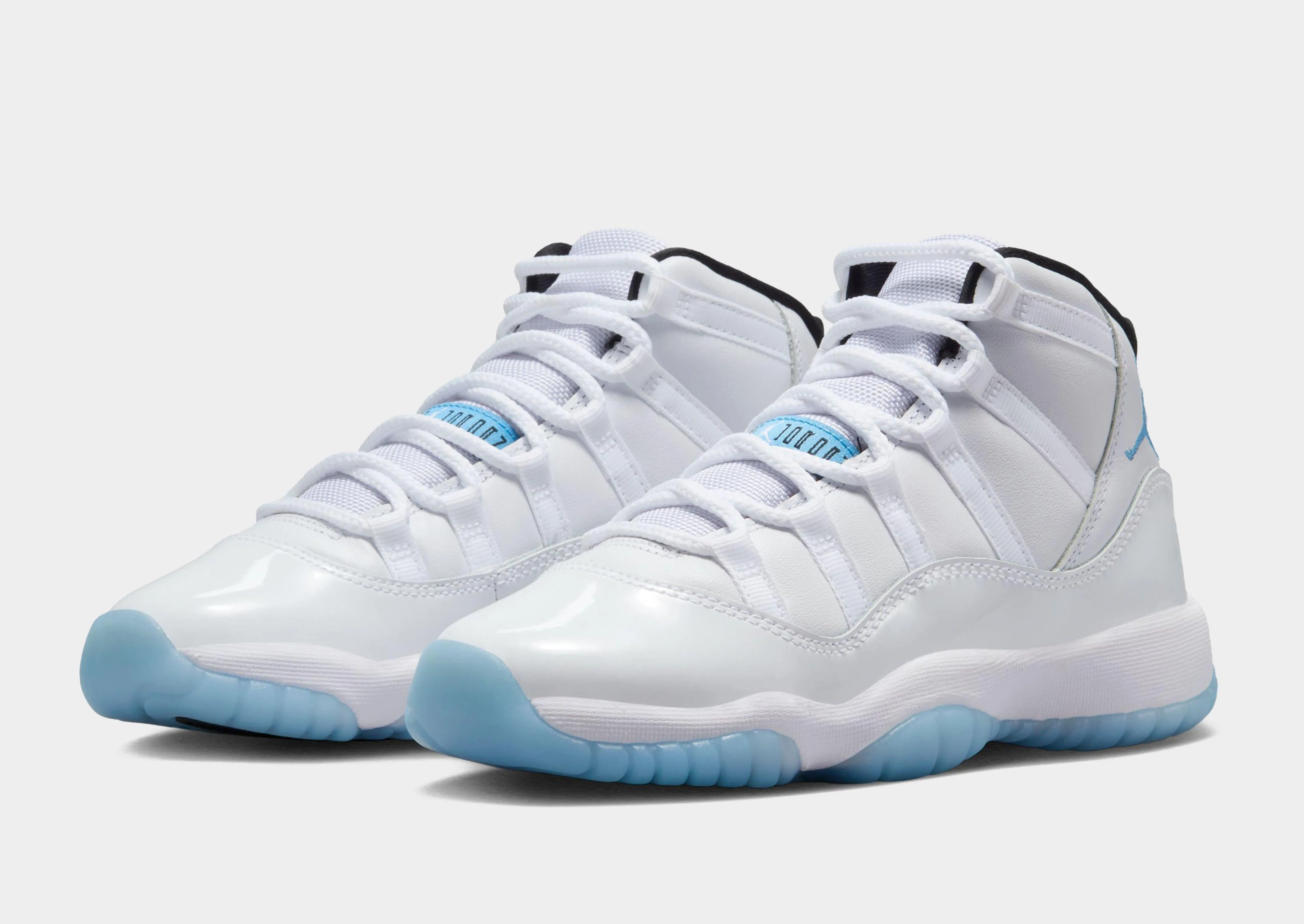 Air 11 Retro Junior's Odor Resistant Material Total Comfort