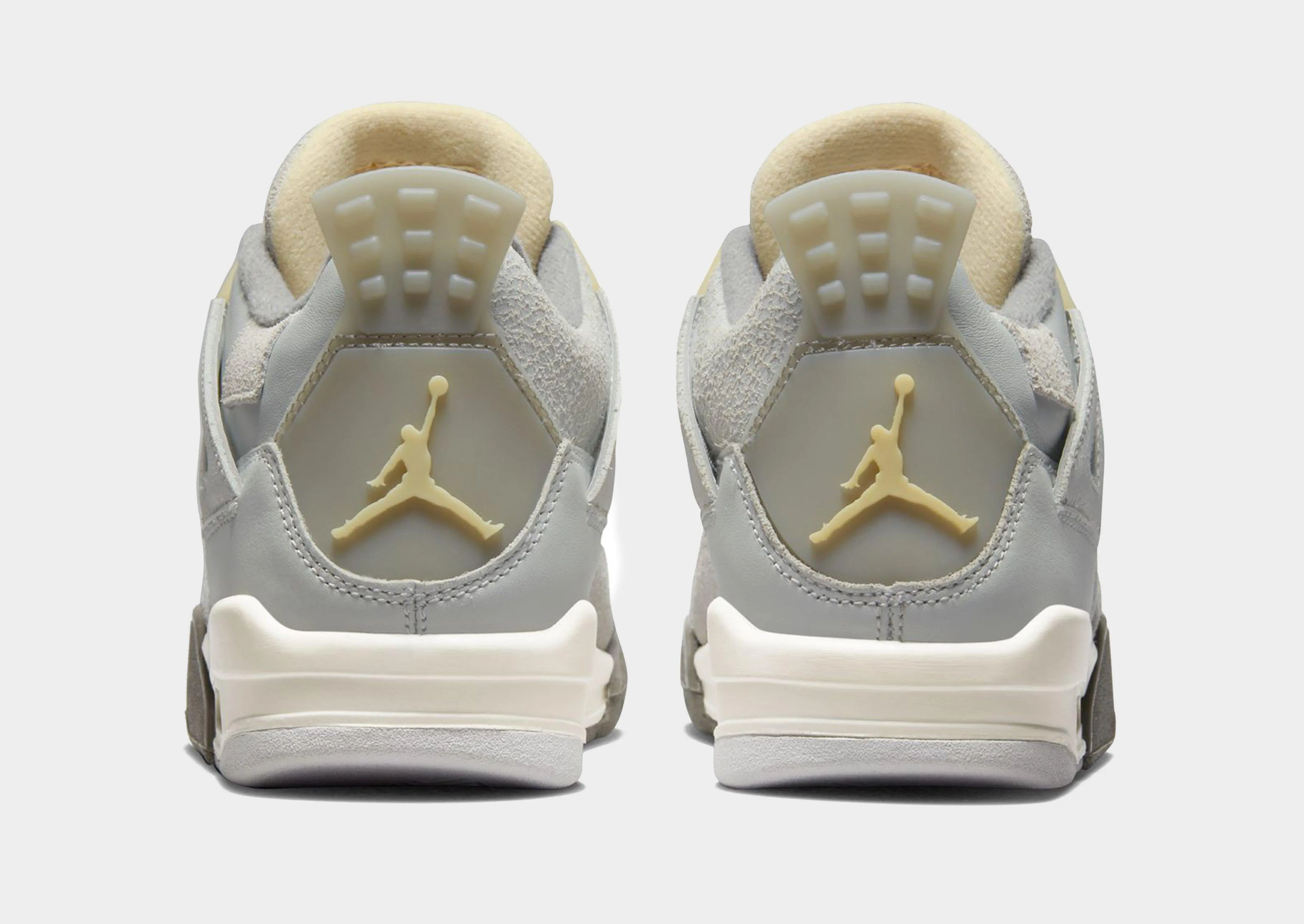 Air 4 Retro SE Junior's Casual Athletic