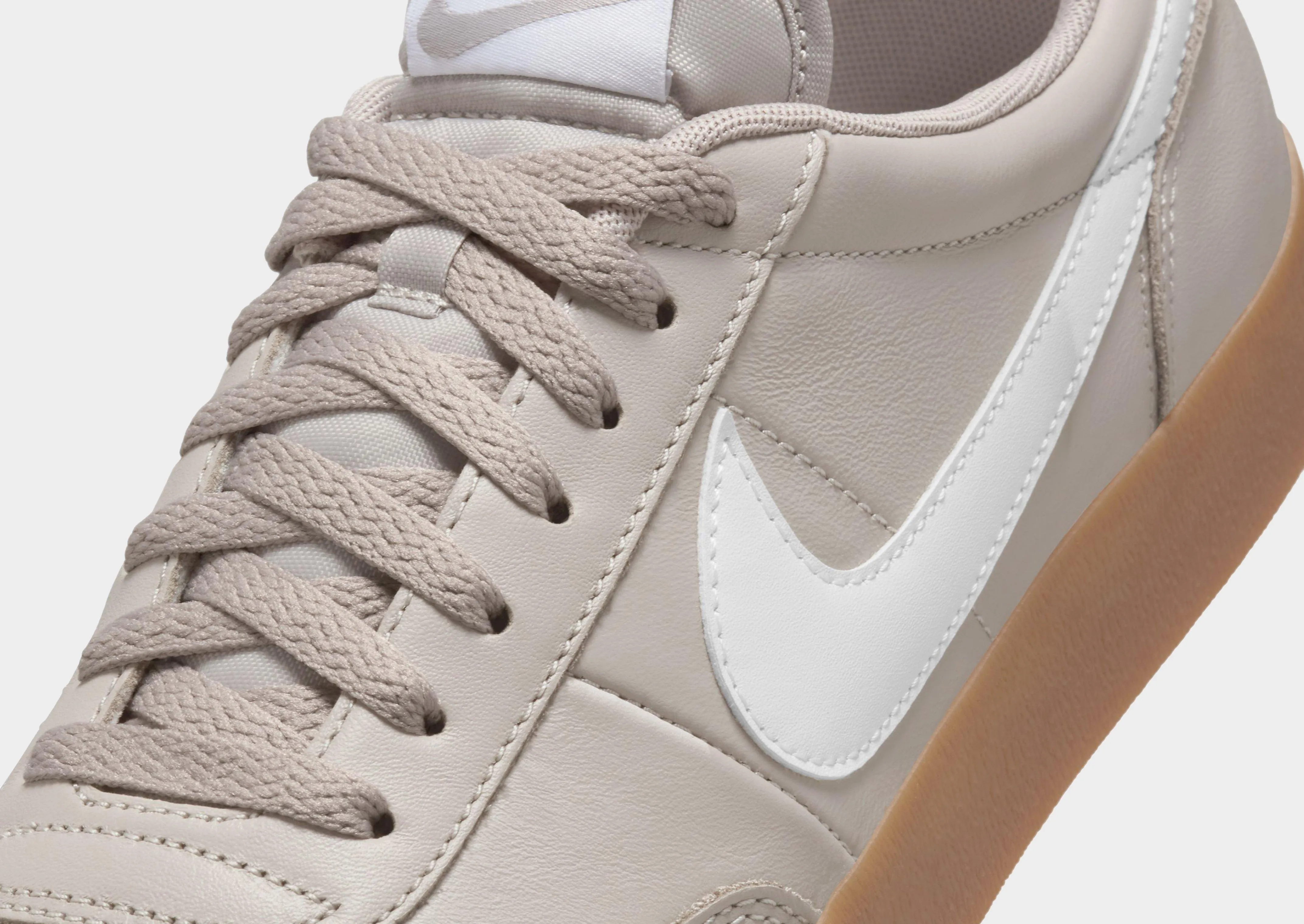 Dynamic Response Technology Stitchless Design Killshot 2