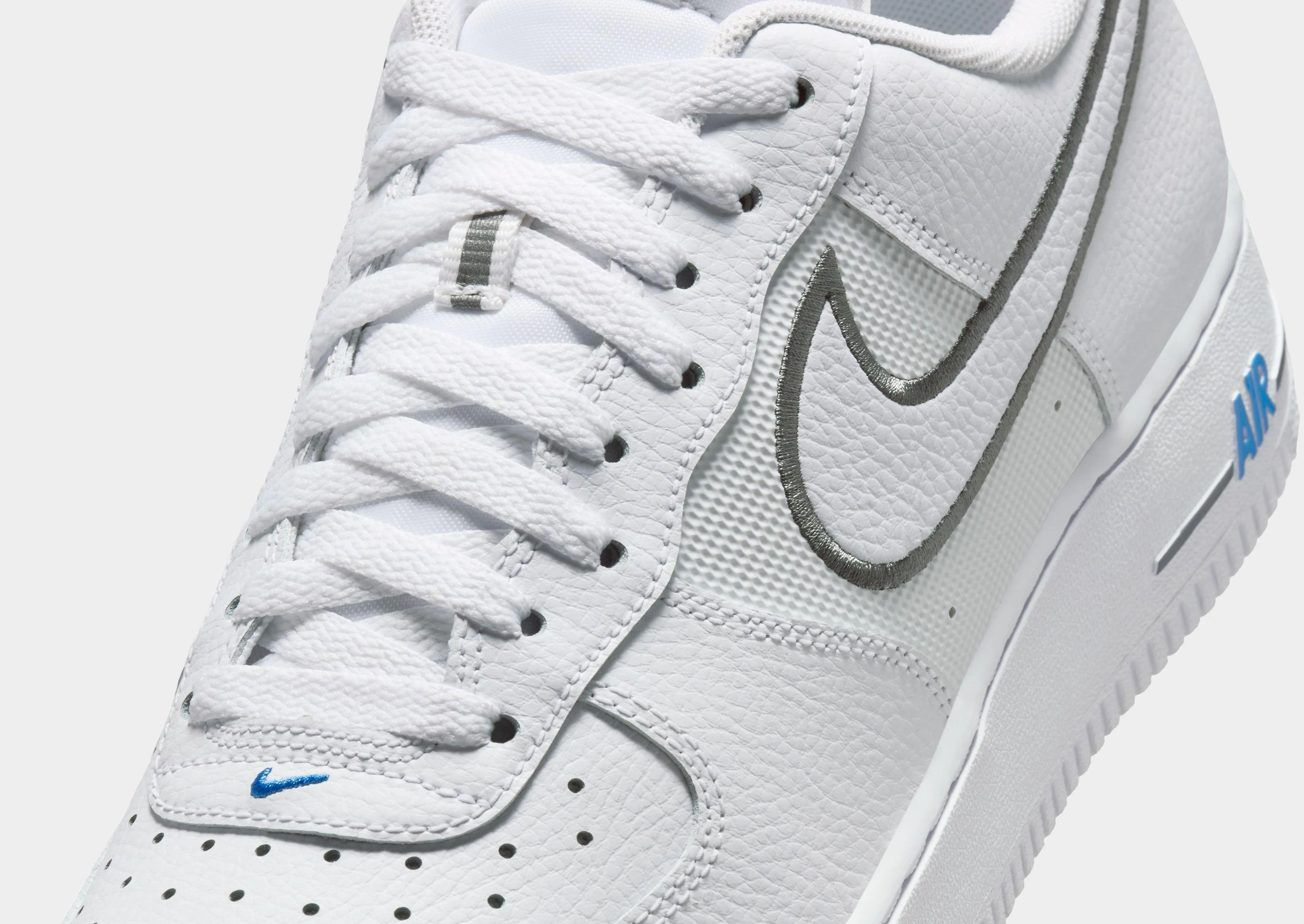 Trend-setting Lace Lock Technology Air Force 1 '07