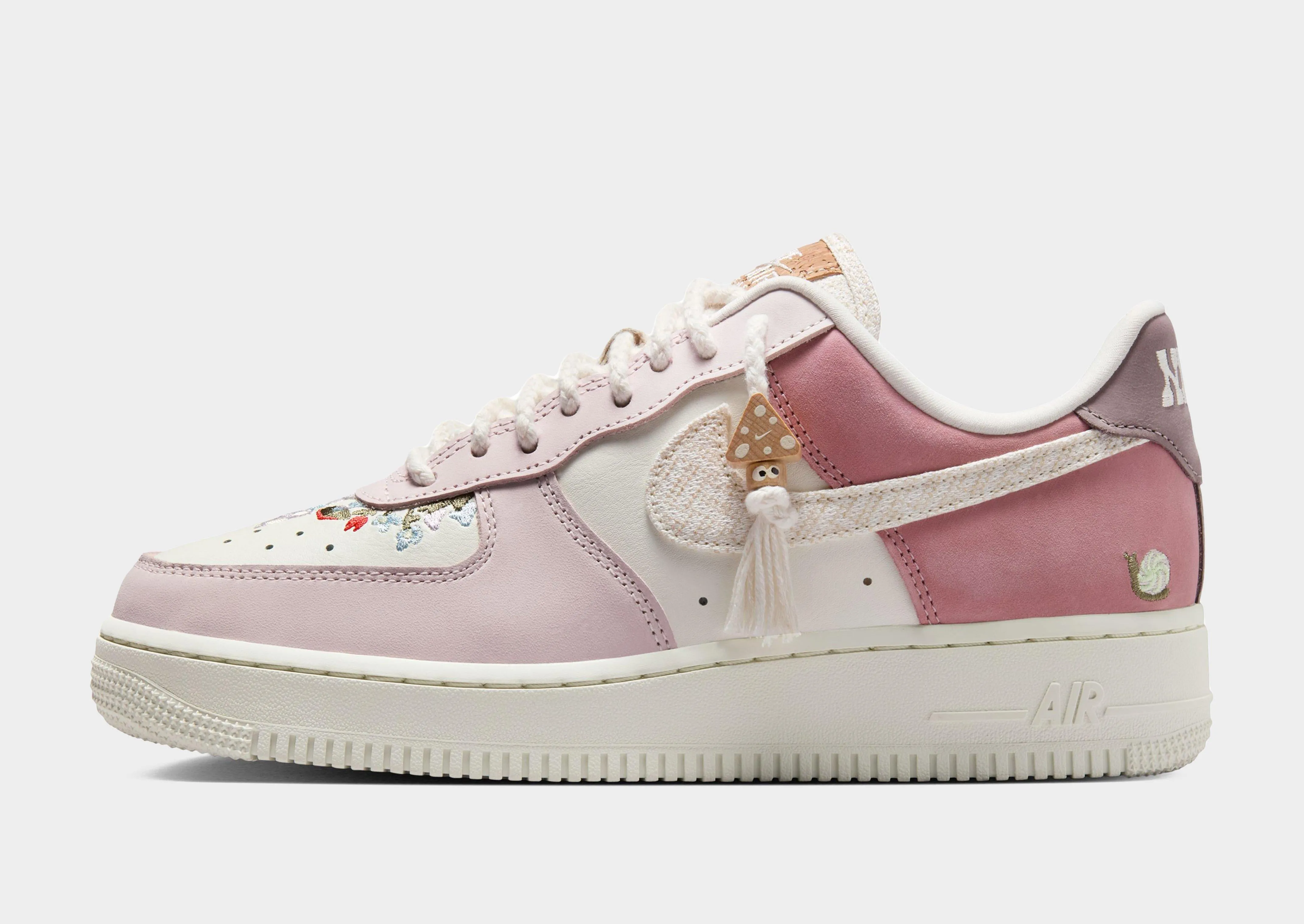 Air Force 1 '07 LX Women's Urban Flex Ultra Run