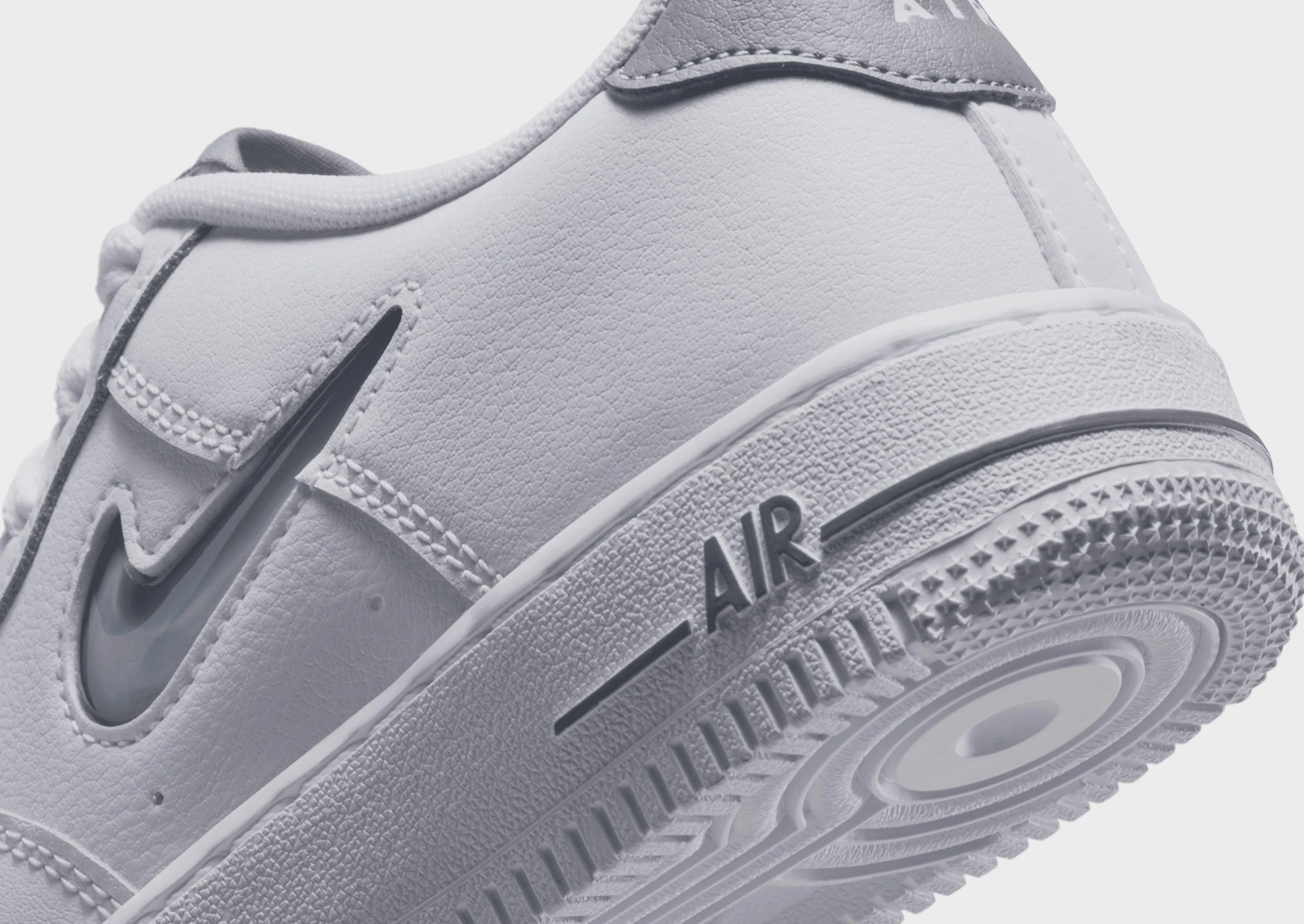 Stability Neutral Colorways Air Force 1 Junior's