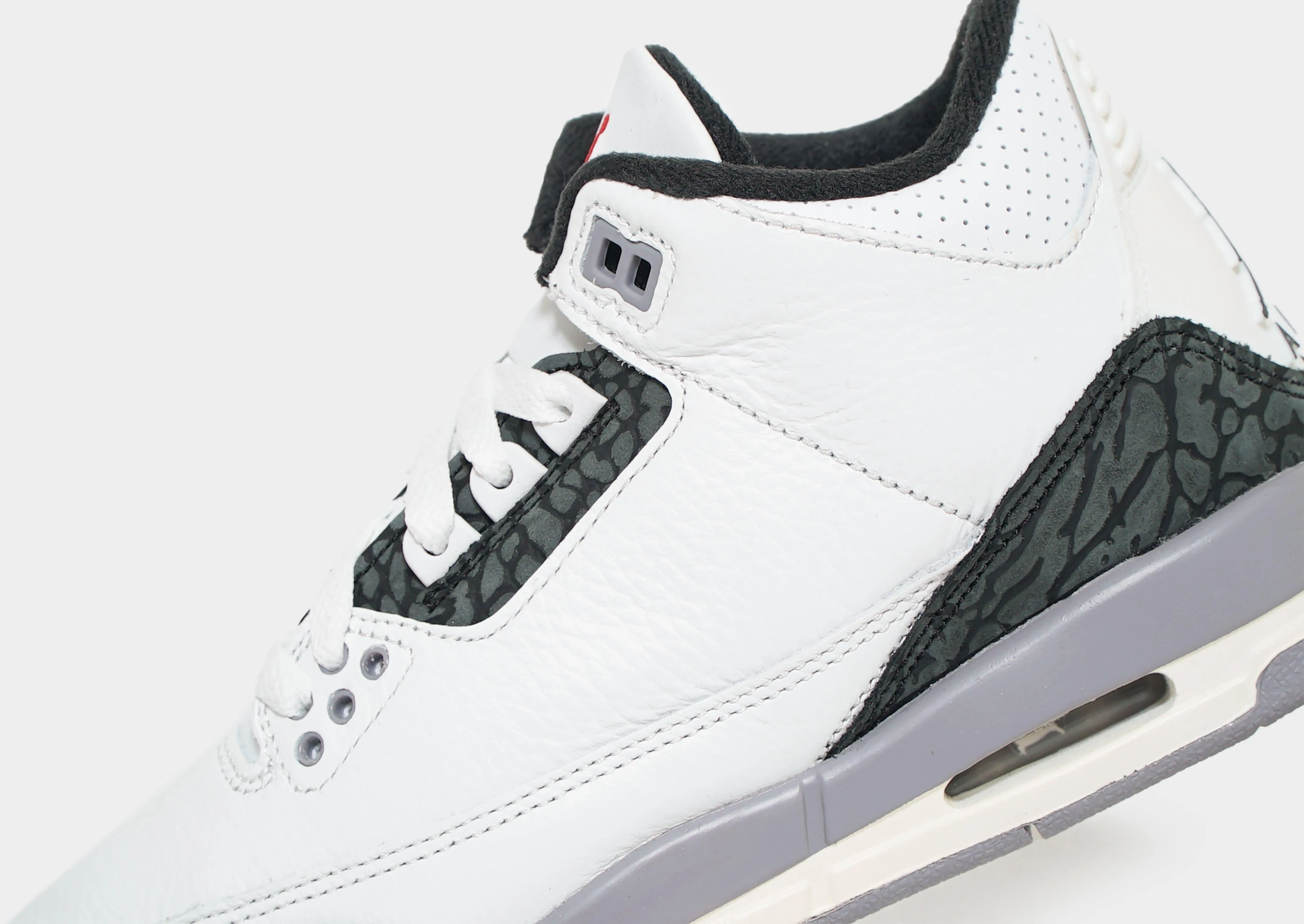 Sleek Form Versatile Design Air Jordan 3 Retro "Cement Grey" Junior's