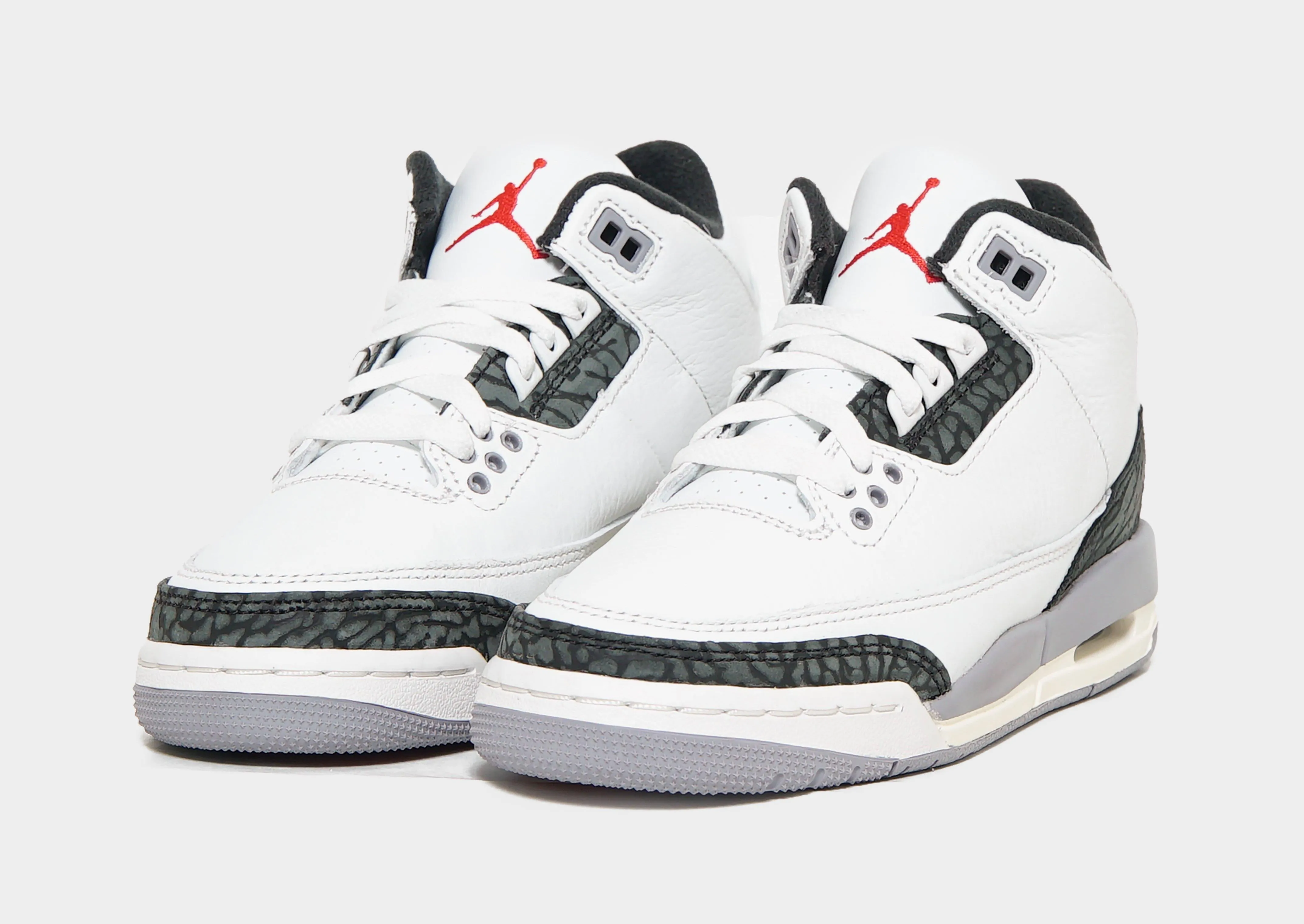 QualityConstruction Air Jordan 3 Retro "Cement Grey" Junior's