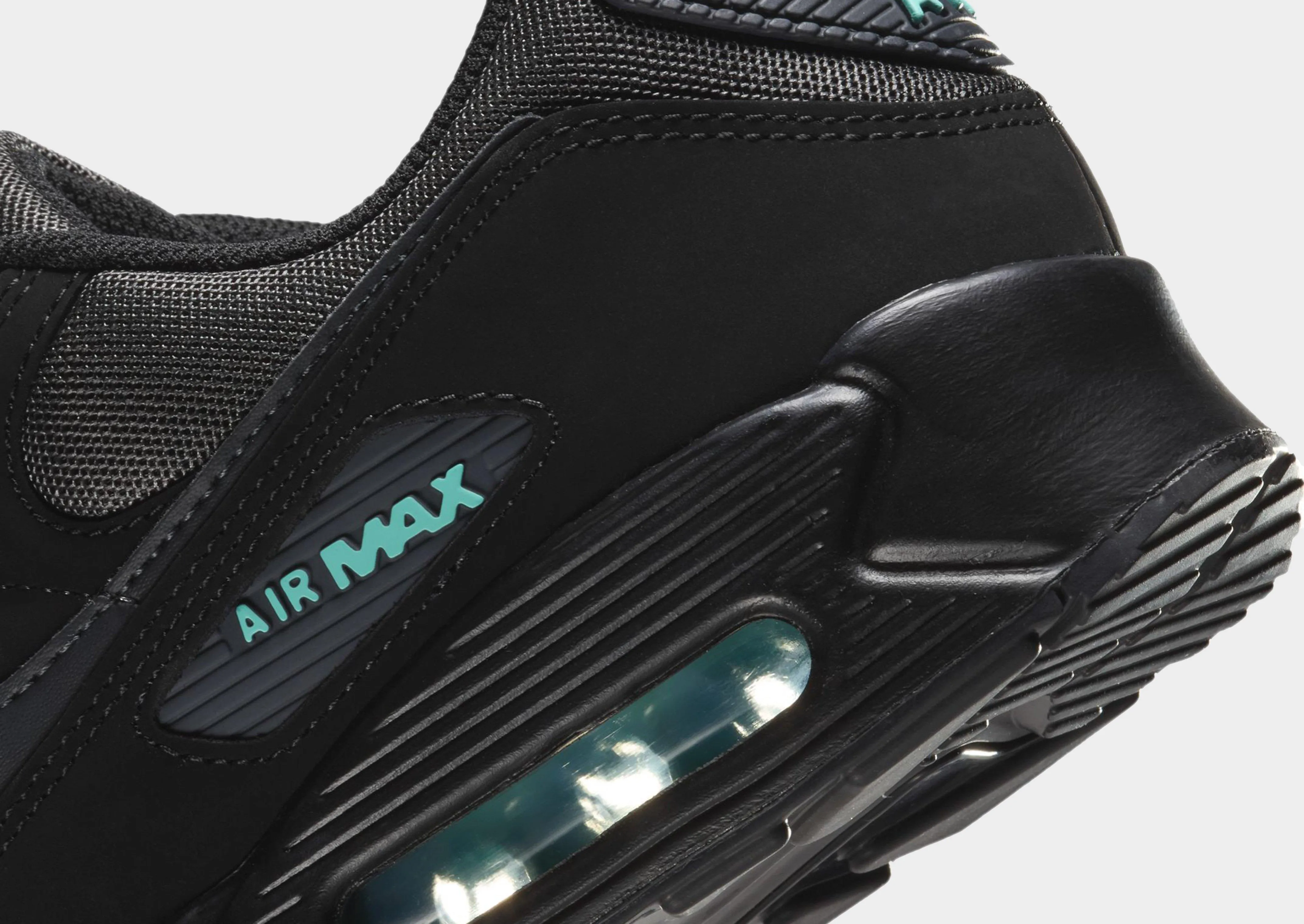 Air Max 90 Functional Style