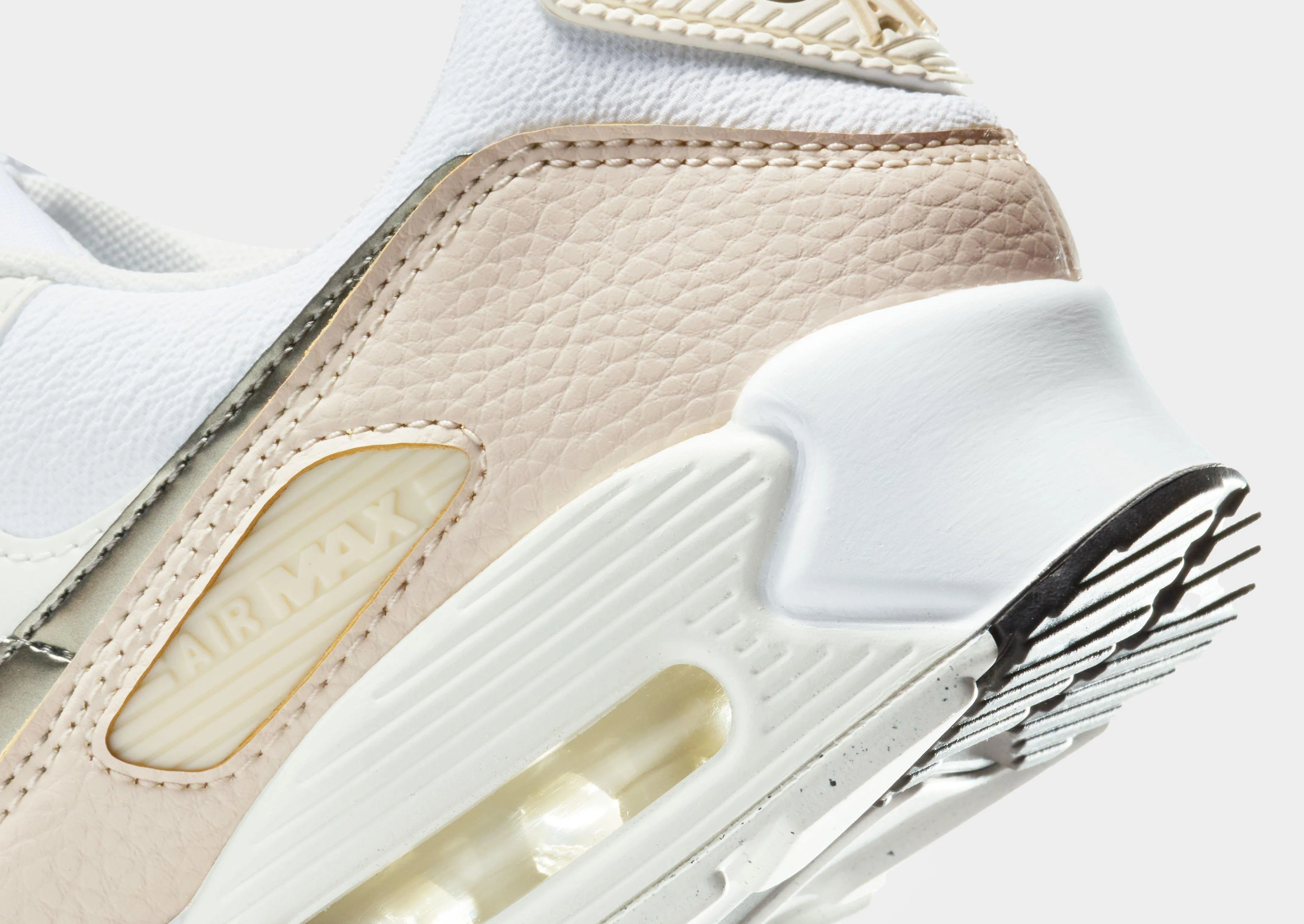 Air Max 90 Women's Padded collar design