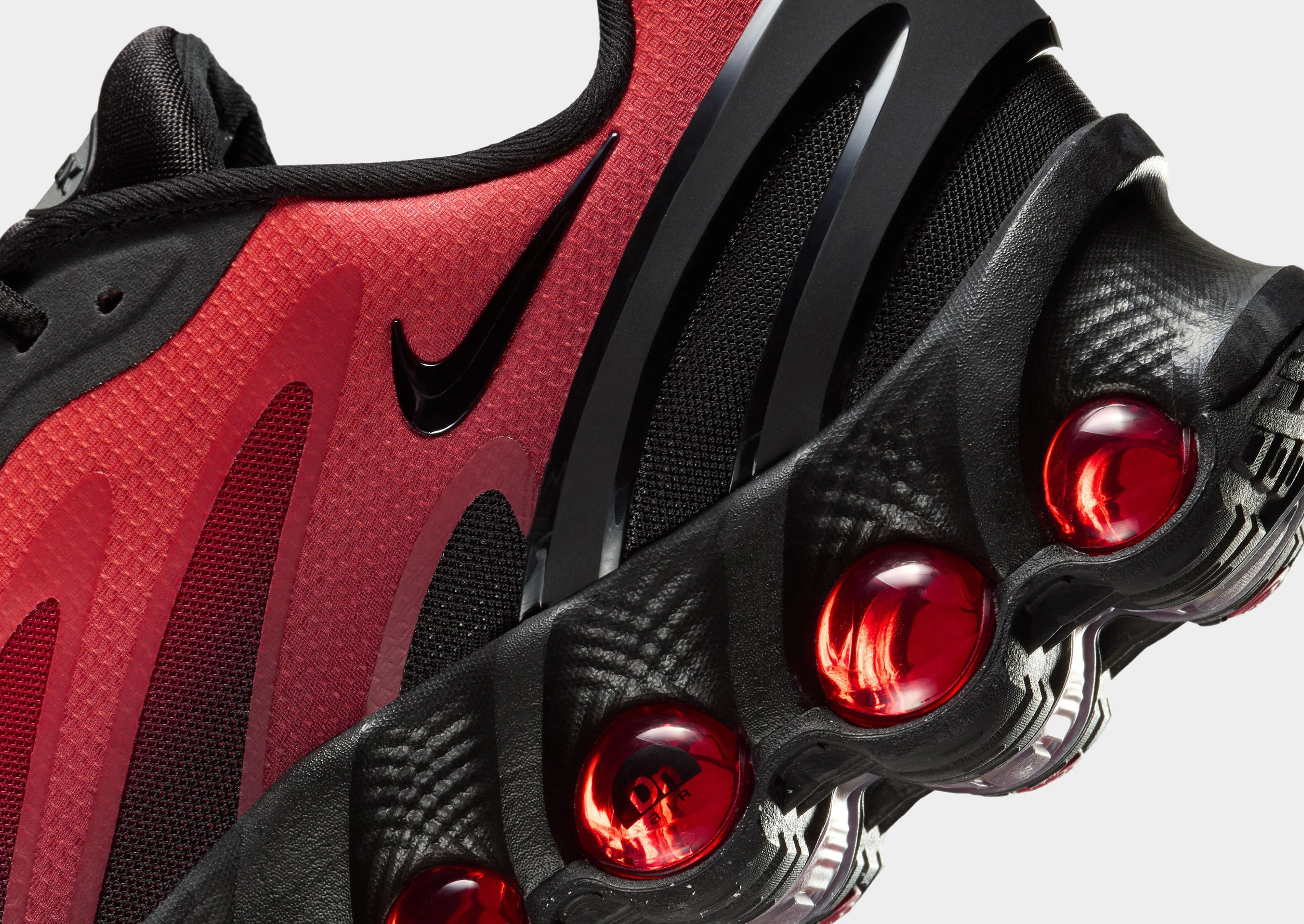 All-Weather Wear Air Max DN8