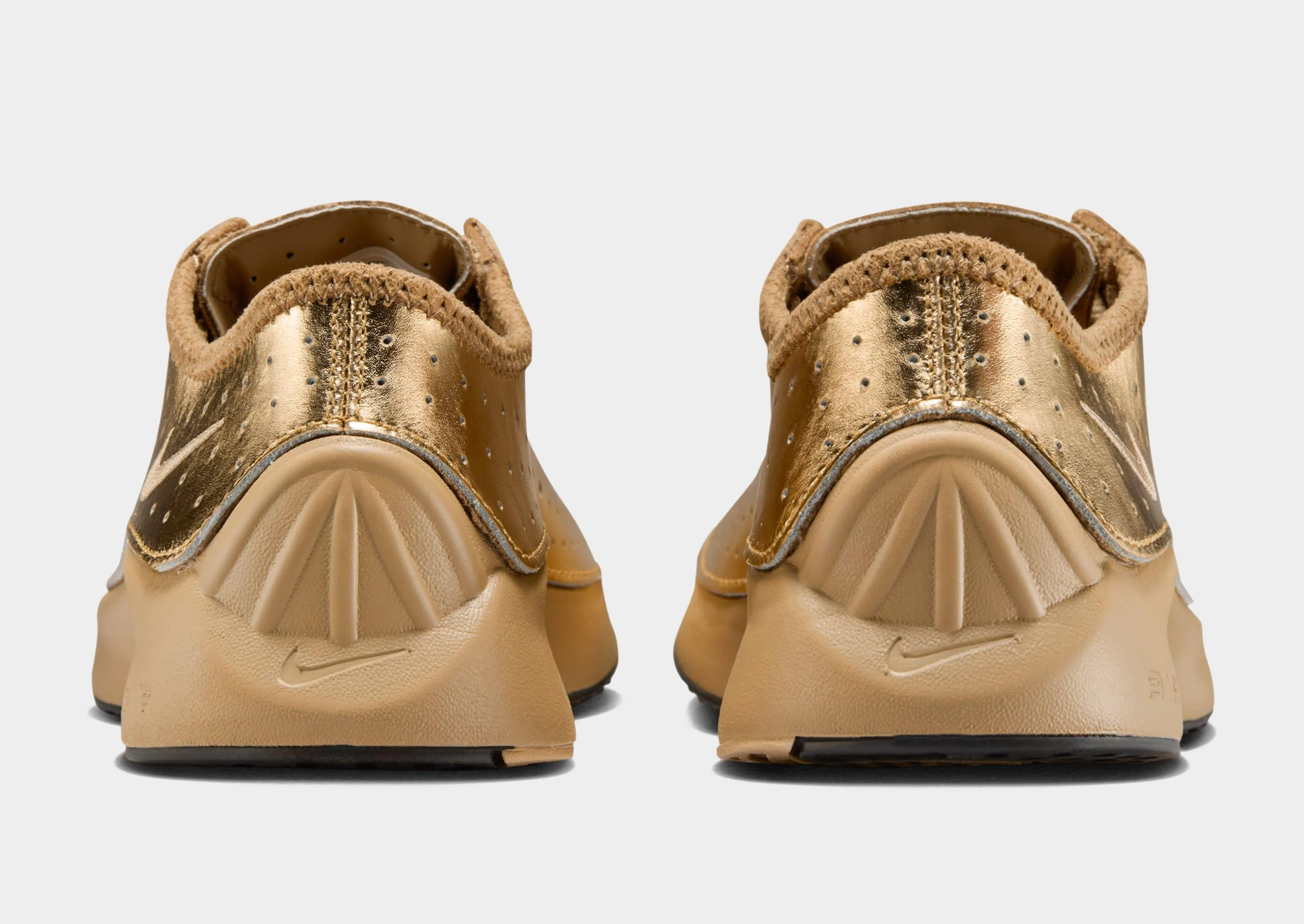 Air Superfly Women's Modern Appeal
