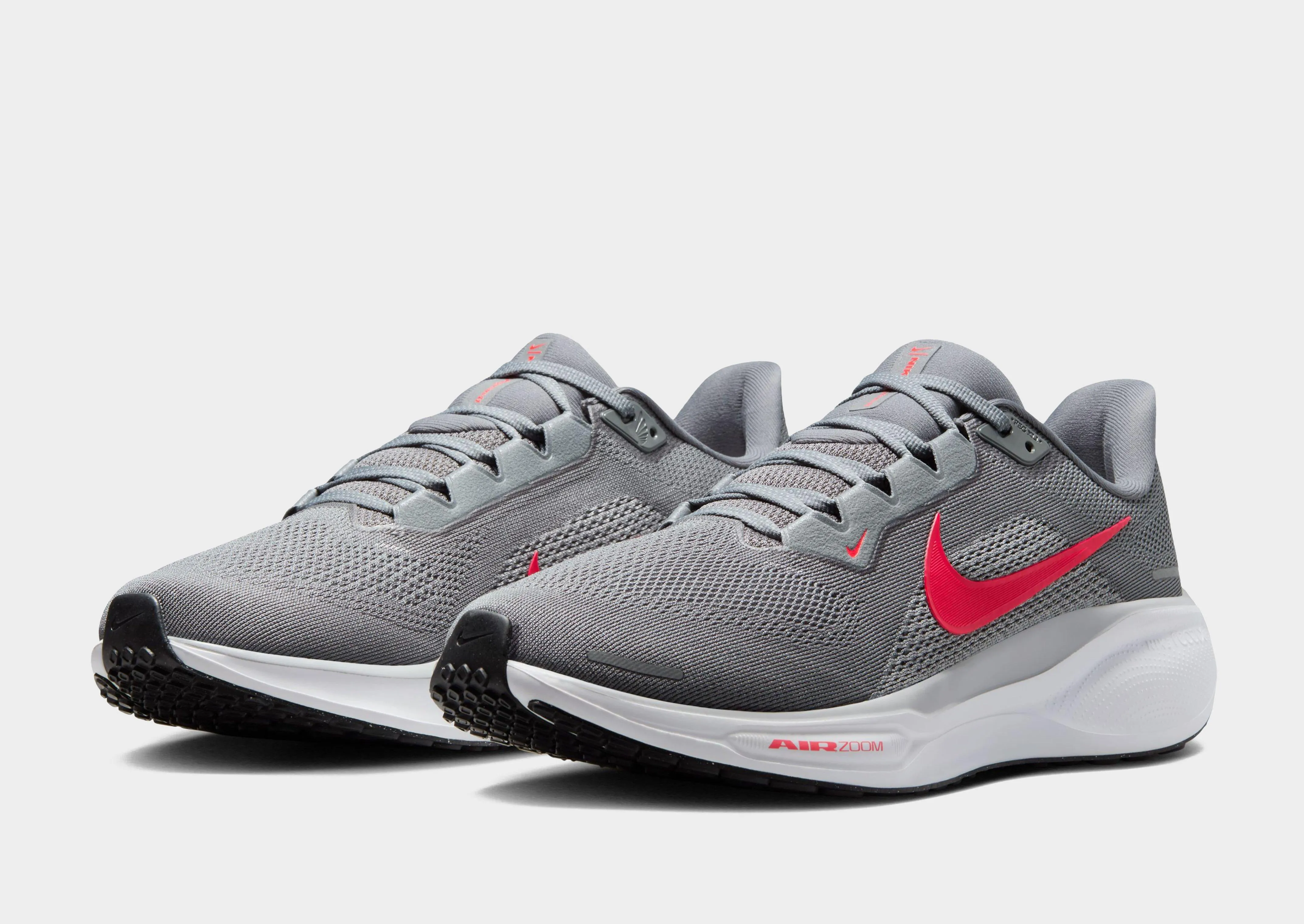 Pegasus 41 Comfortable Walk Breathable Airflow Channels