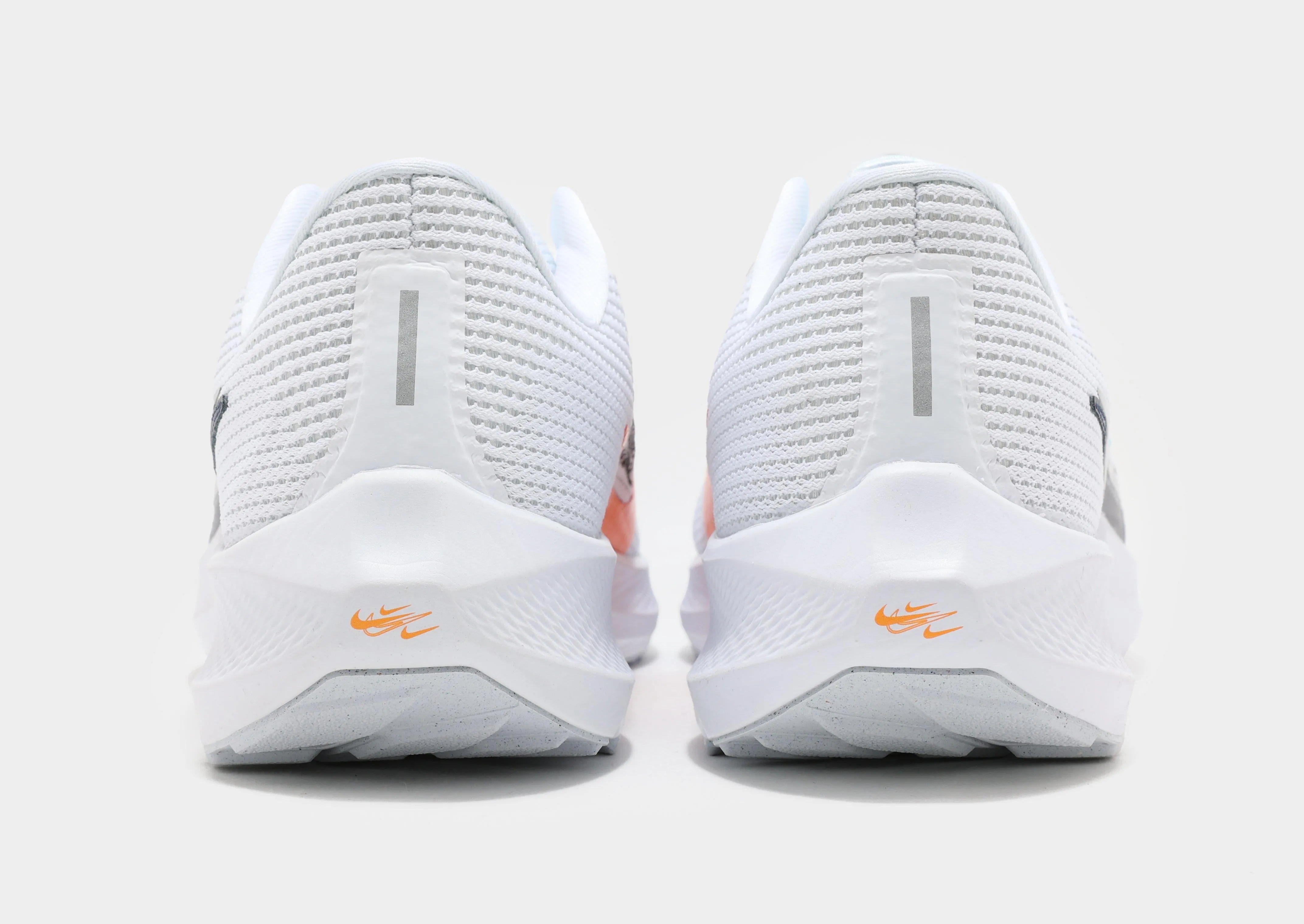 Classic Fit Flexible Chassis Air Zoom Pegasus 40