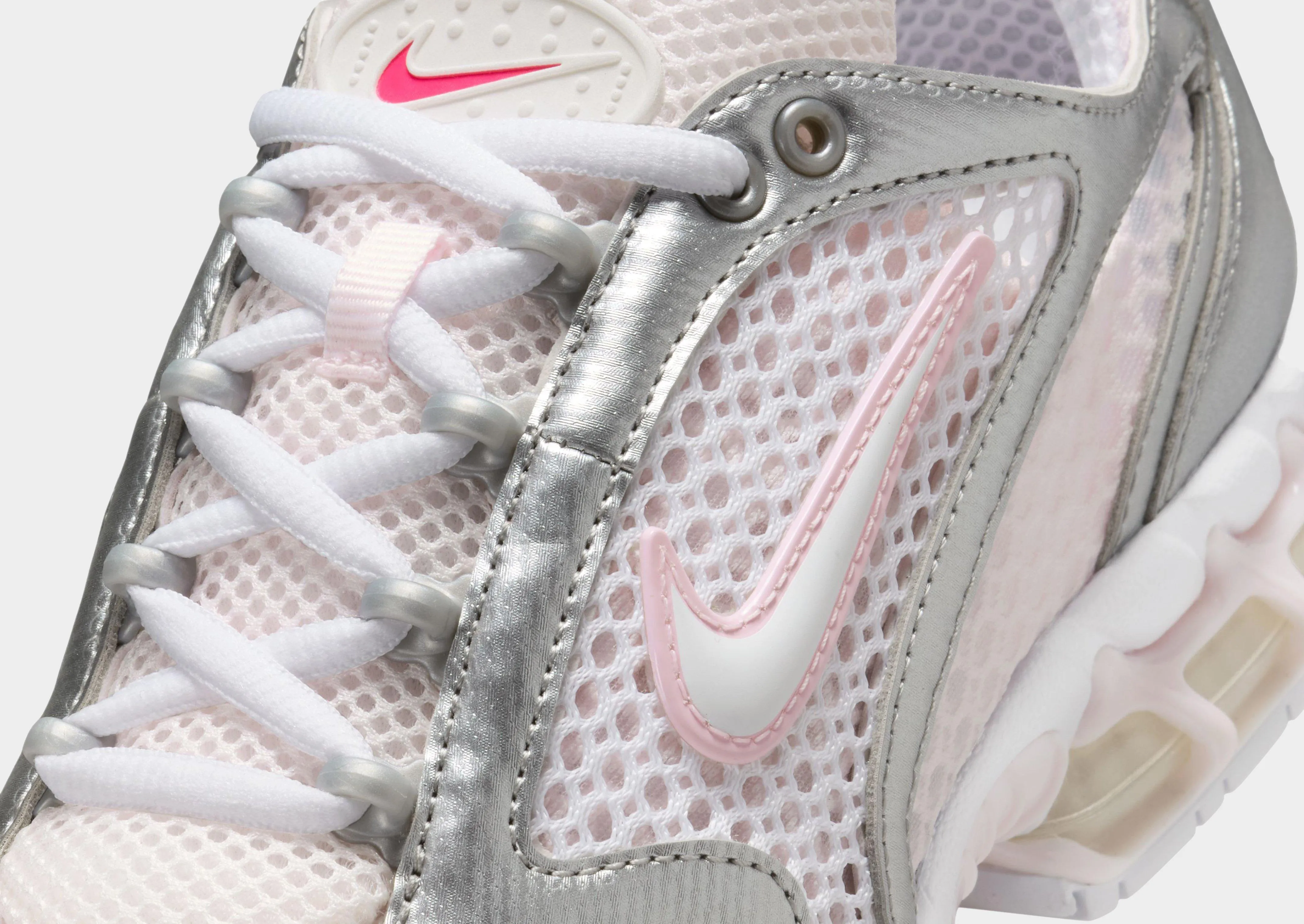 Snug Ankle Hugger Structured performance Air Zoom Spiridon Cage 2