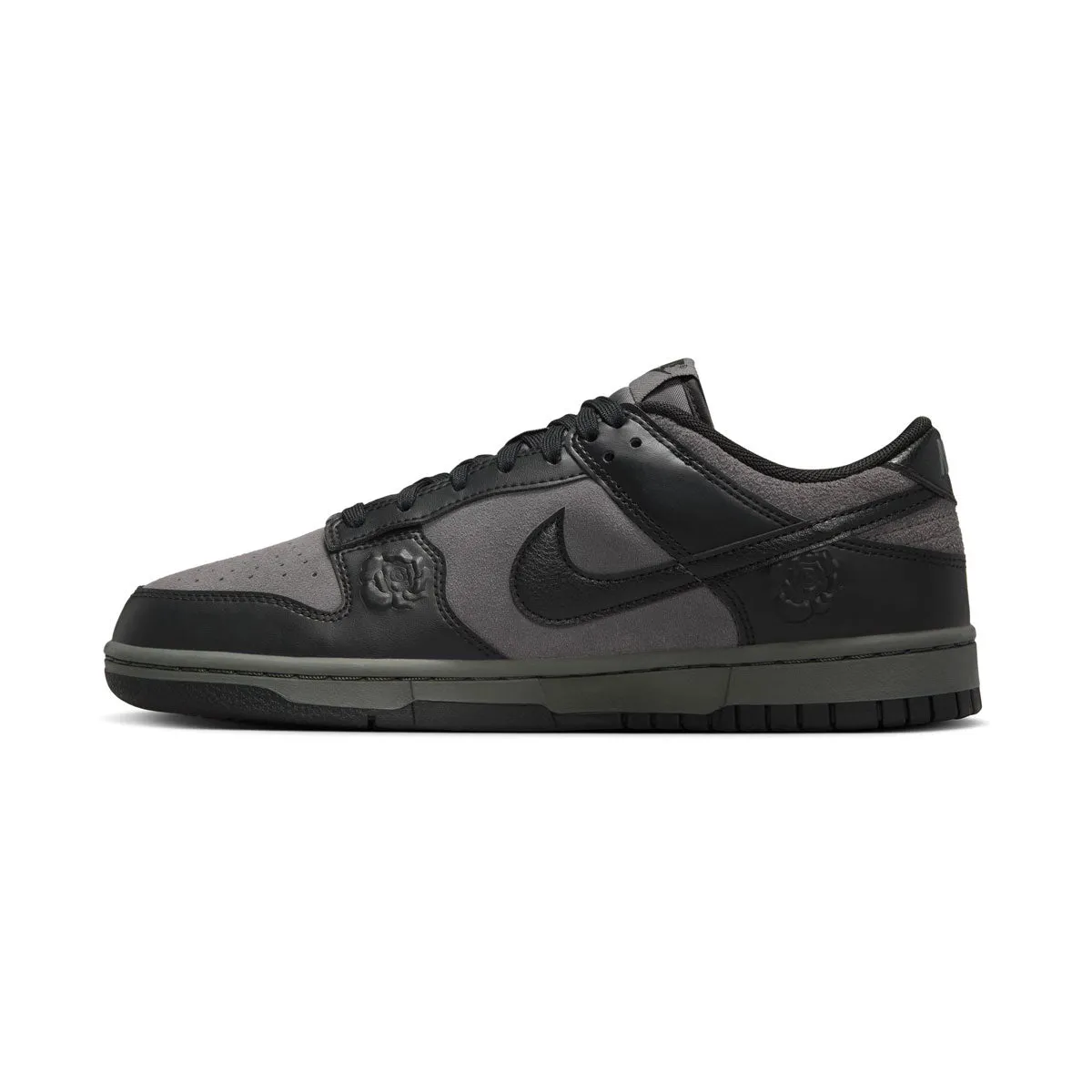 Nike Dunk Low 'Black Roses' Women's Shoes Cold Step