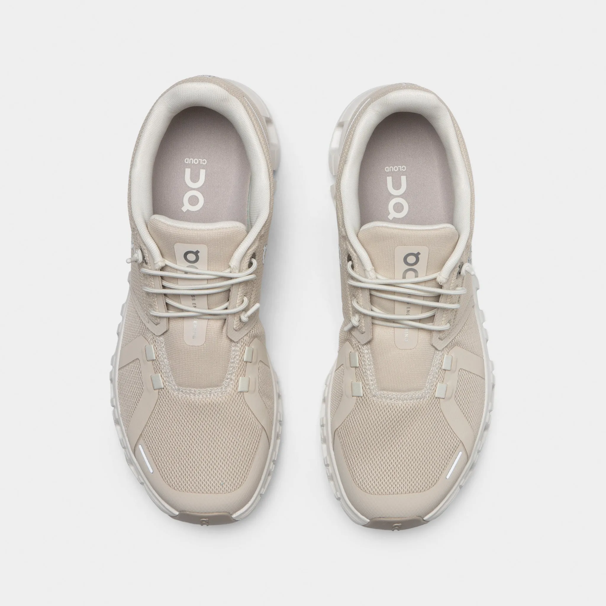 Comfort Stretch On Women's Cloud 6 Pearl / White