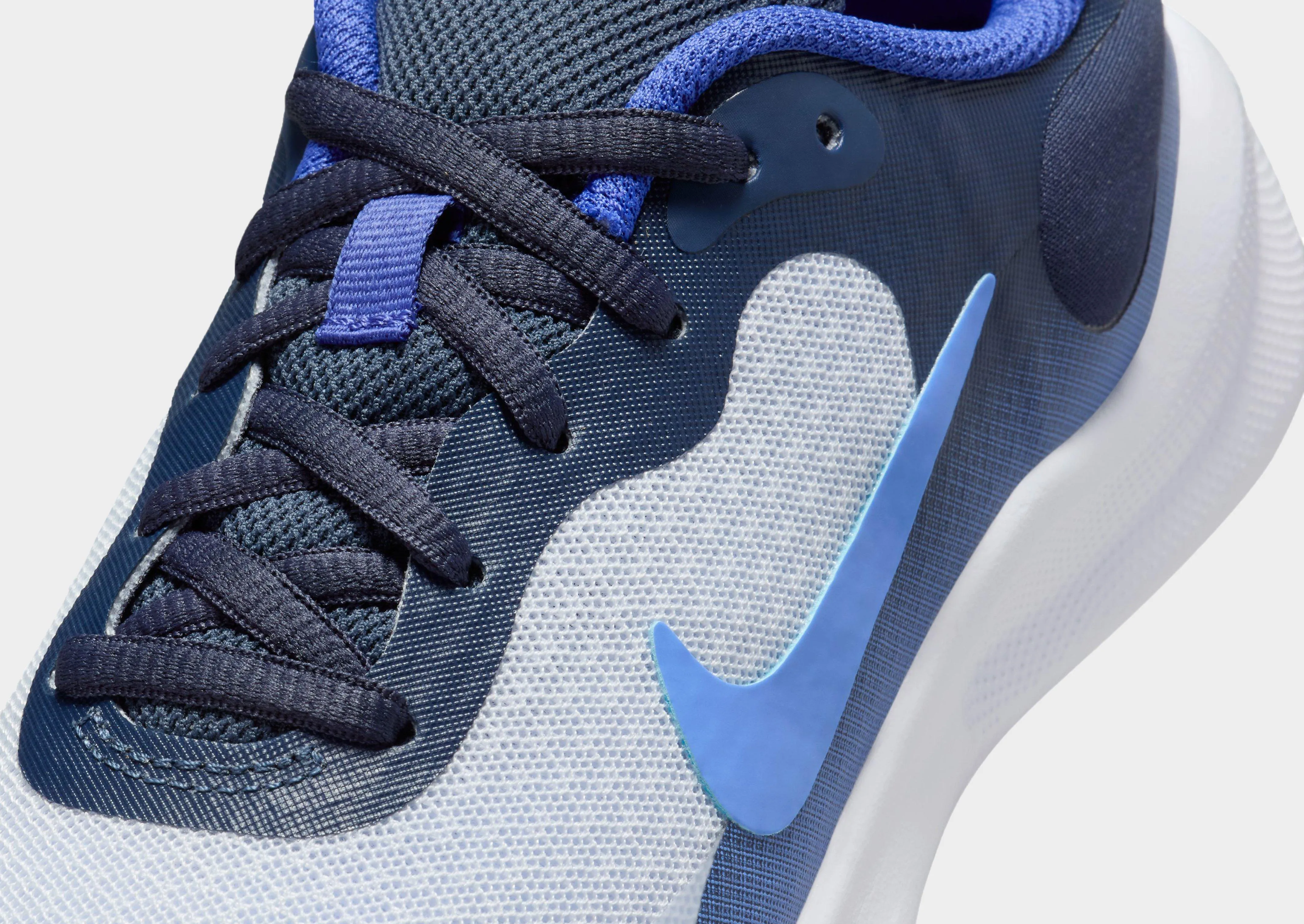 Revolution 7 Junior's Fashion-forward style Flex Notch