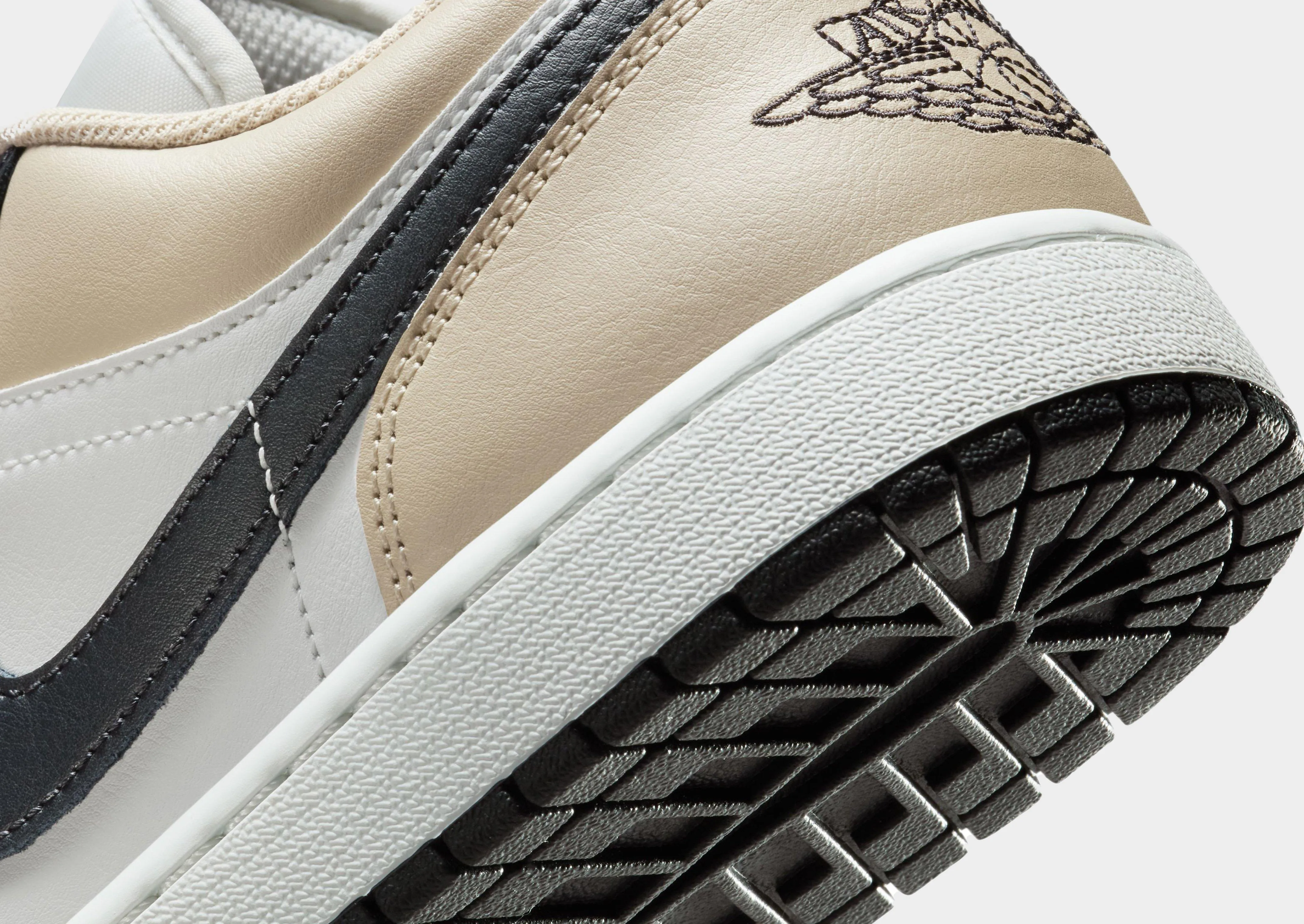 Shape Memory Air 1 Low