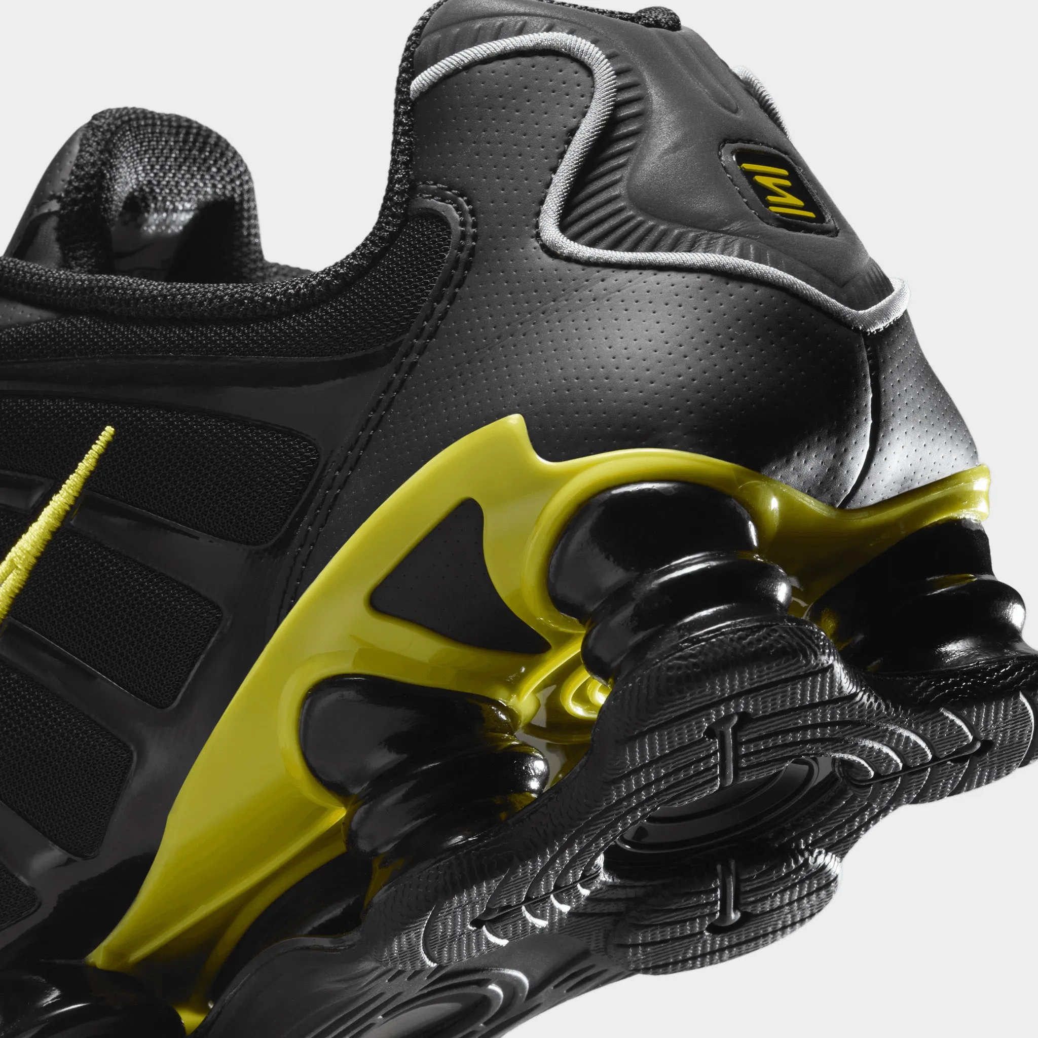 Nike Shox TL Black / Metallic Silver - Dynamic Yellow tempo - run shoes