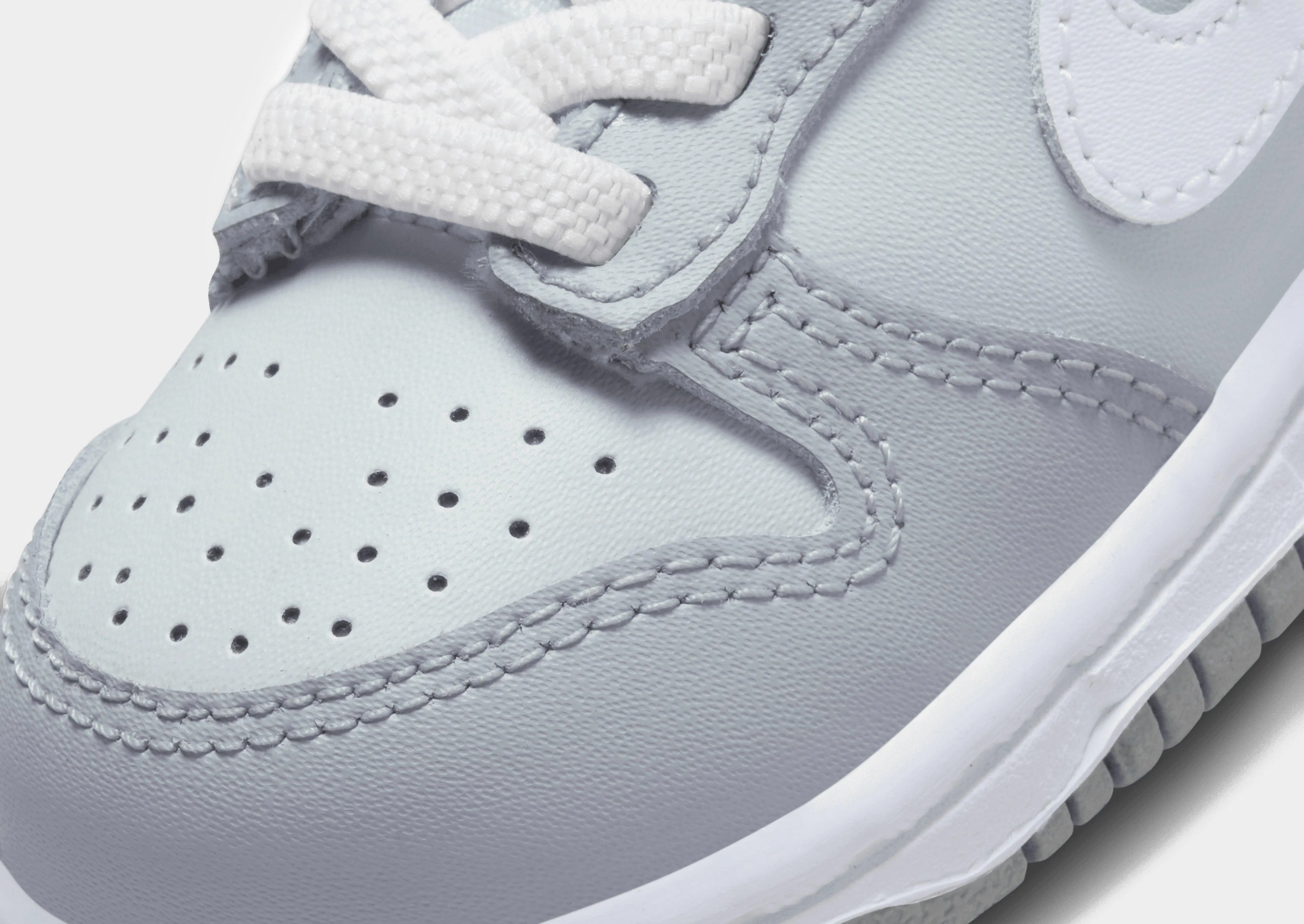 Dunk Low Infant's Recycled Rubber waterproof membrane