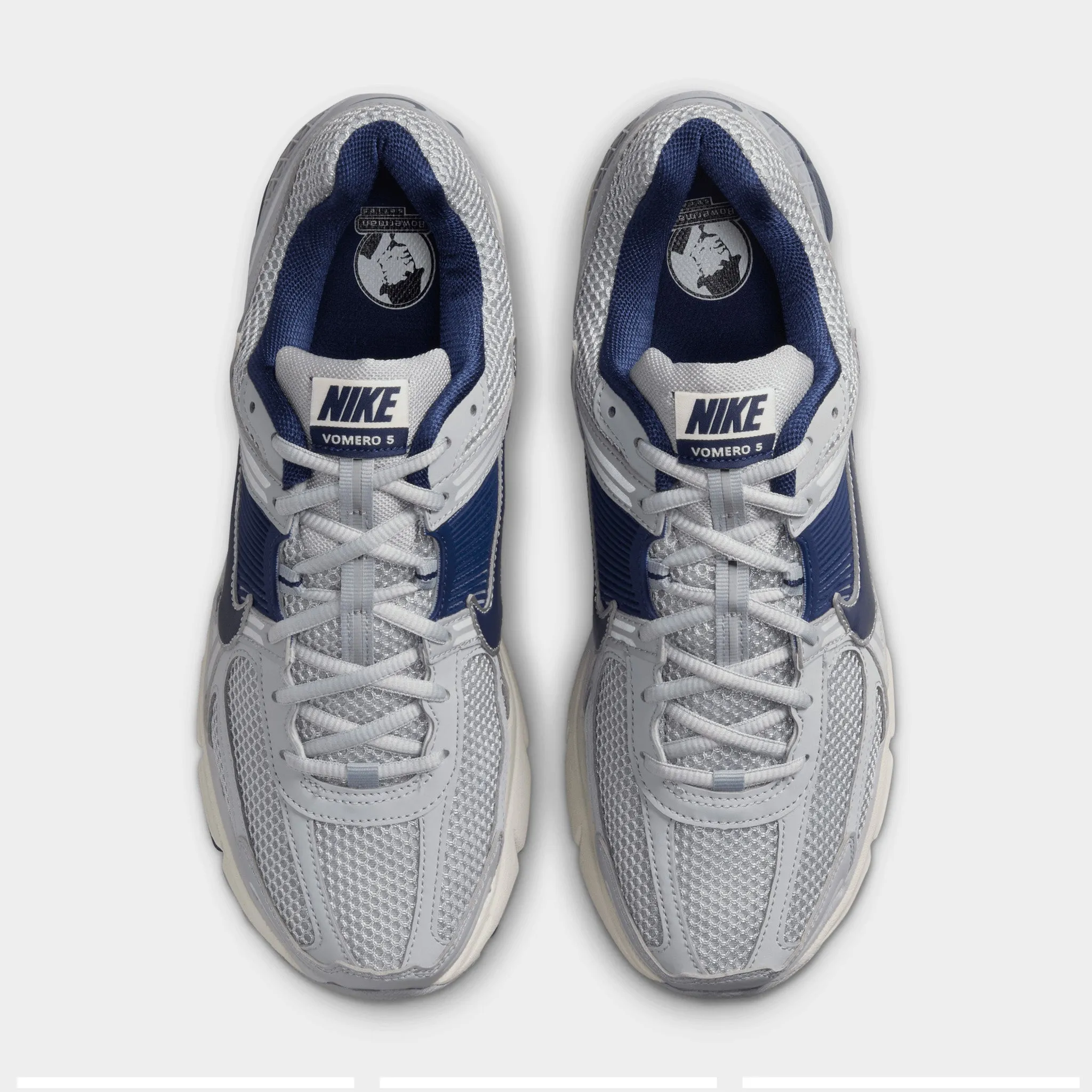 Speed running Nike Zoom Vomero 5 Vast Grey / Blue Void - Wolf Grey