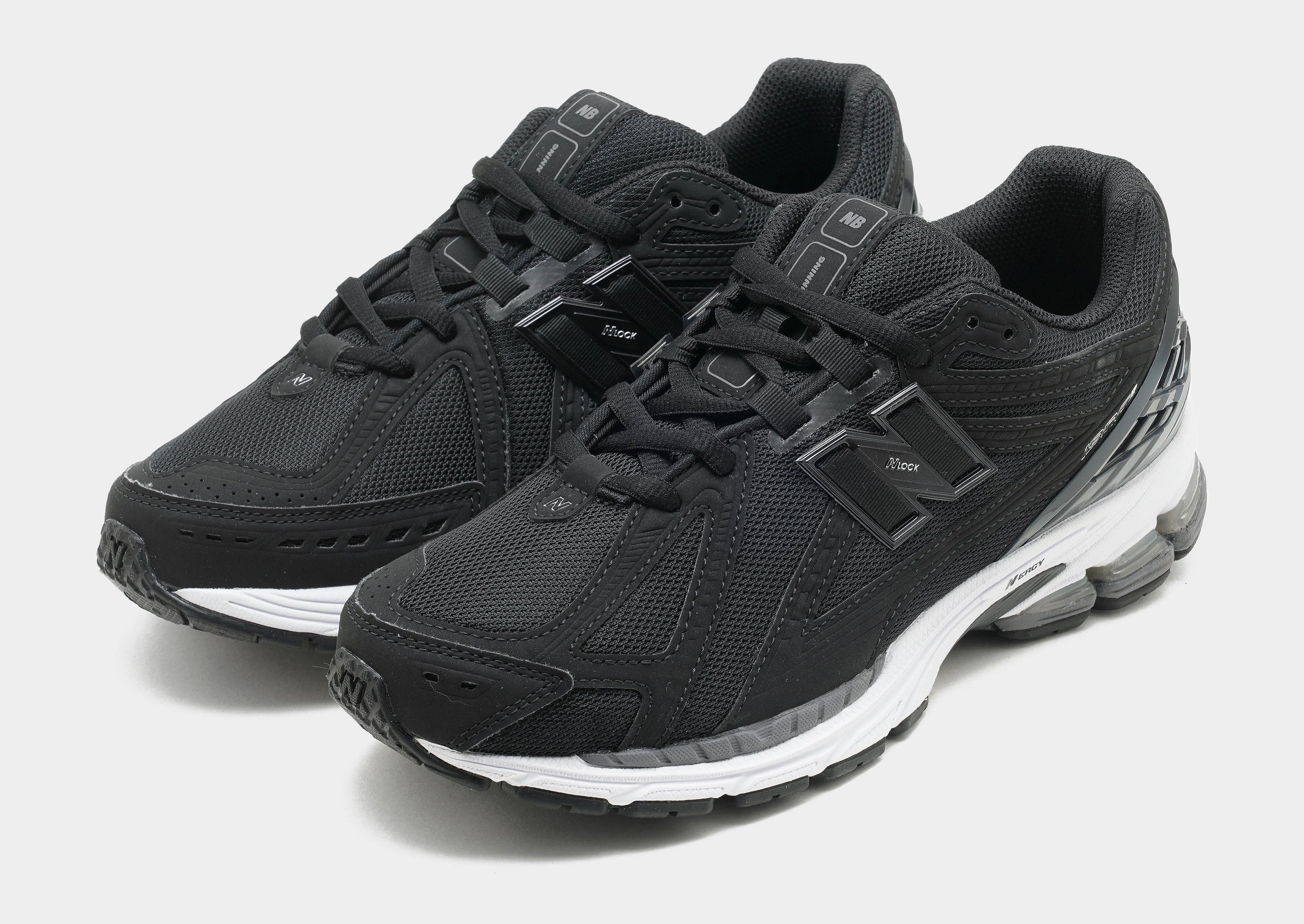 1906R mesh - upper - material - breathability shoes curved - last shoes
