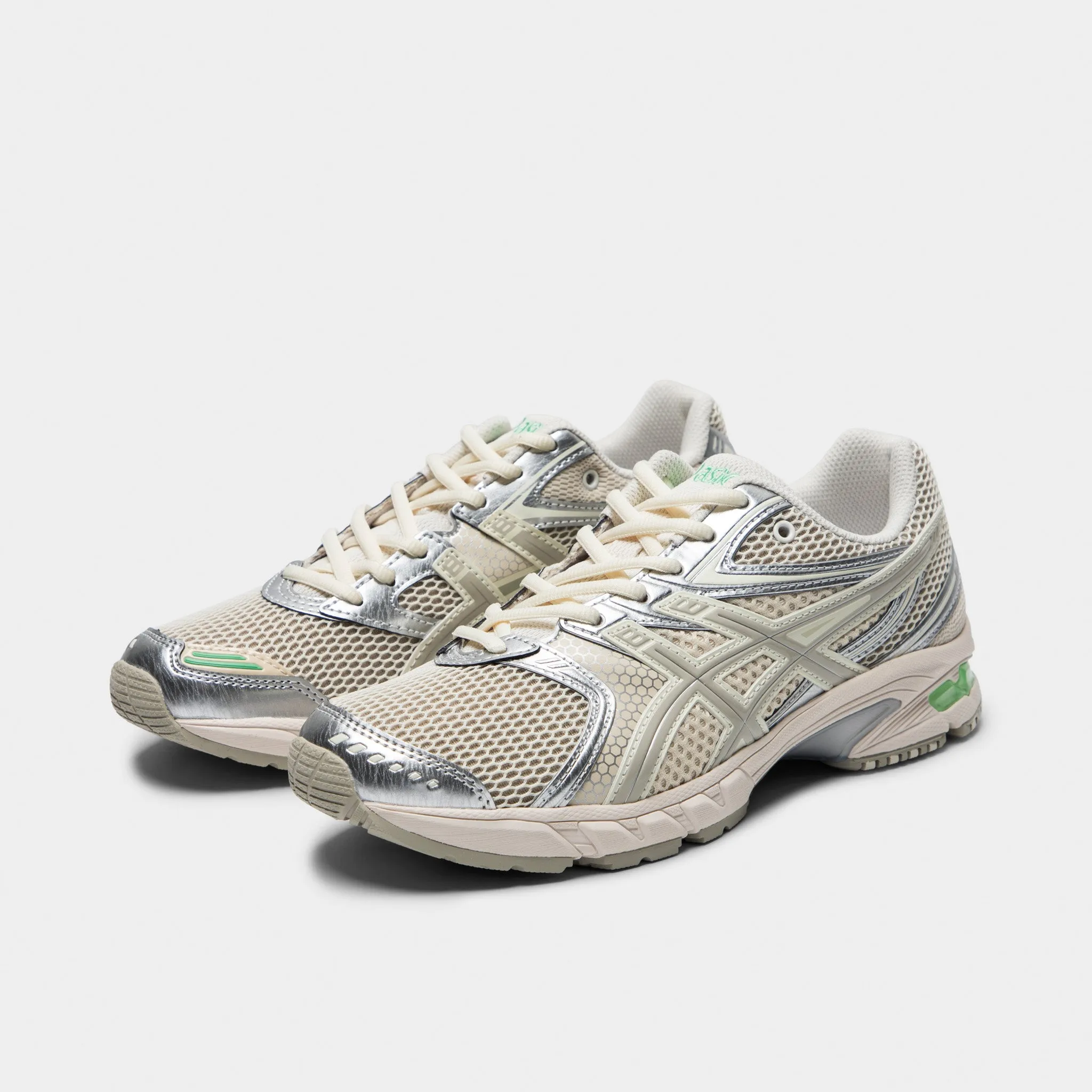 rainy - day running option amateur runner ASICS GEL-DS Trainer 14 Cream / Fossil