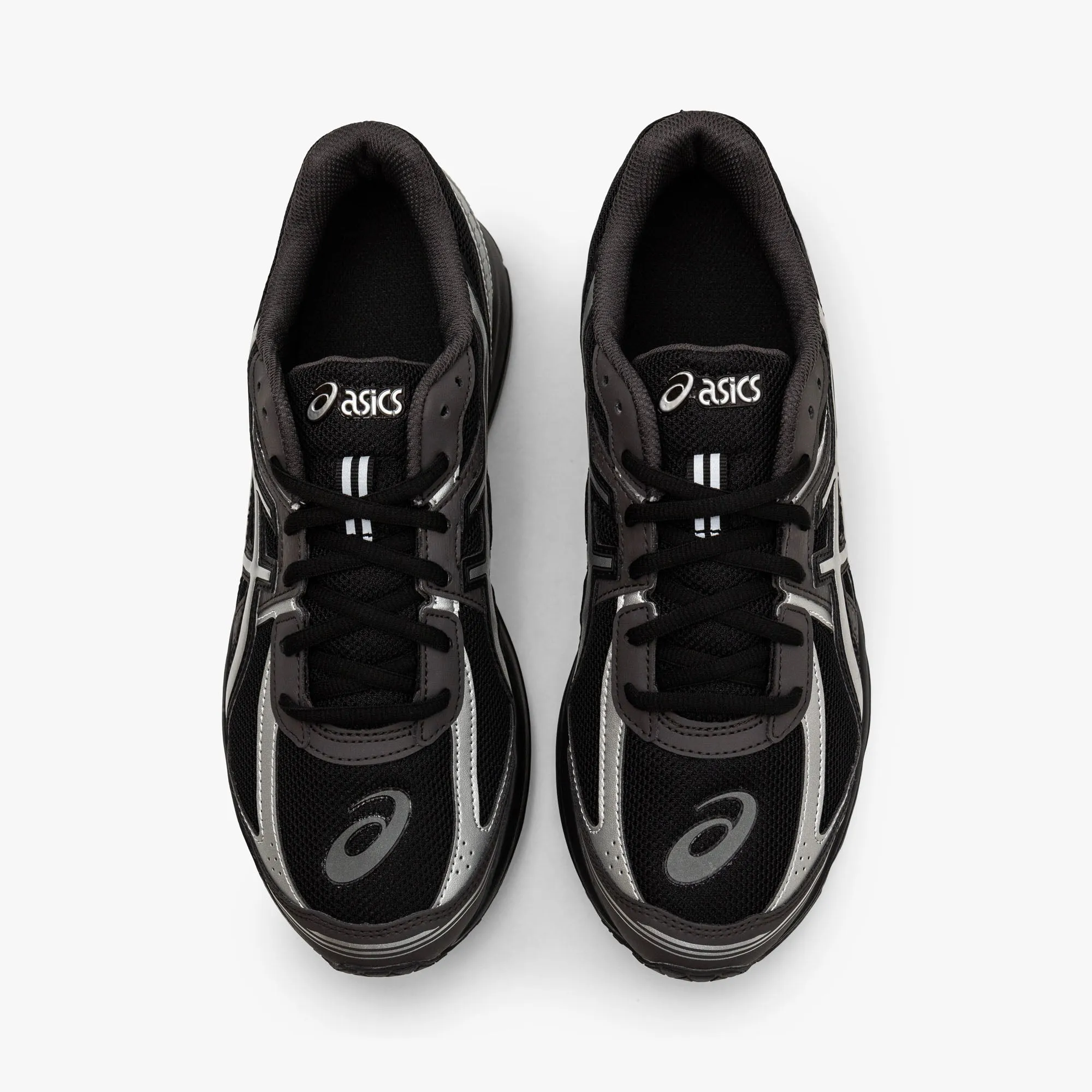 ASICS Jog 100S / Black / Pure Silver running in dry conditions shoes