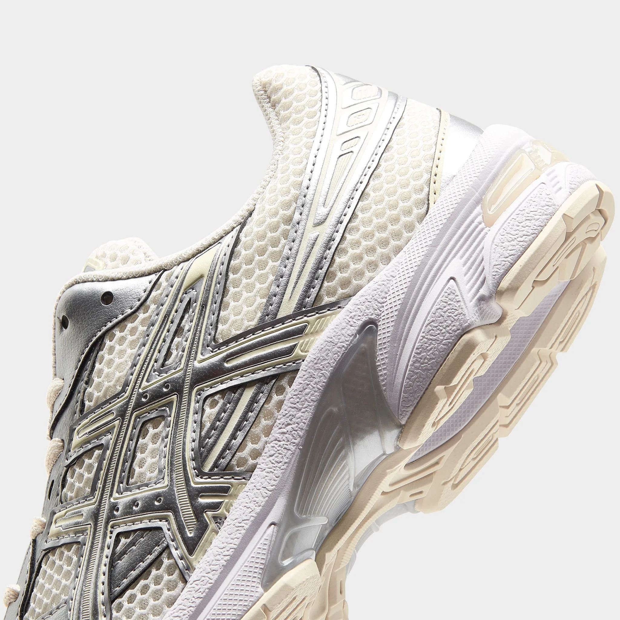 circuit - training running shoes ASICS Women's Gel-1130 Cream / Pure Silver
