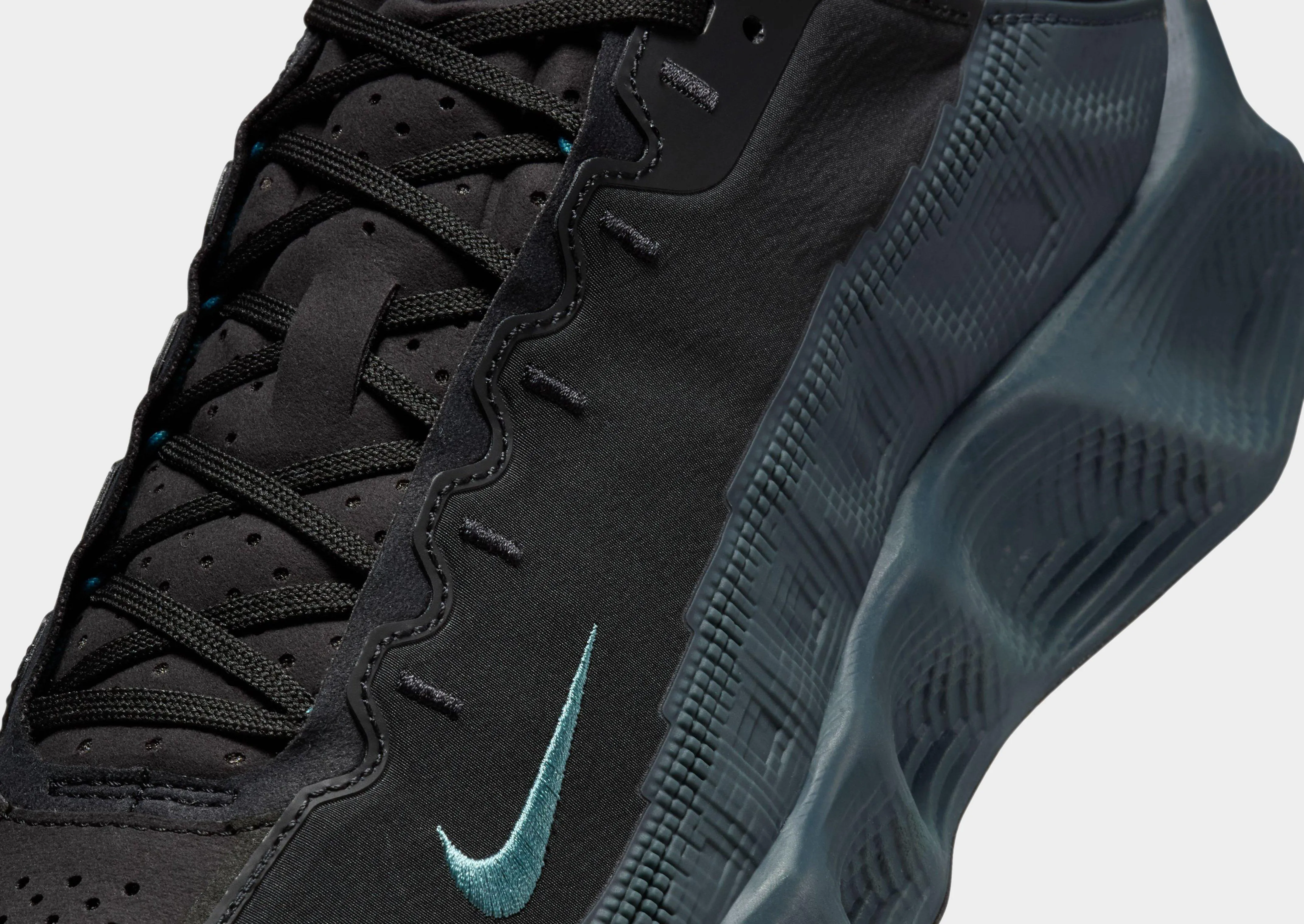 Ava Rover Street Movement Reactive Cushioning